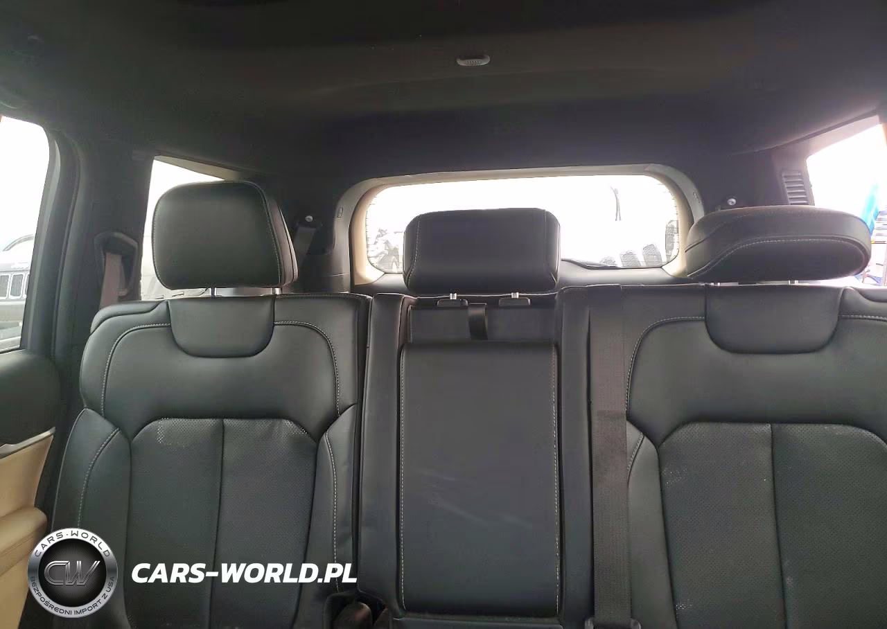 2022 Jeep Grand Cherokee L Overland VIN:1C4RJKDG9N8516244 - 10