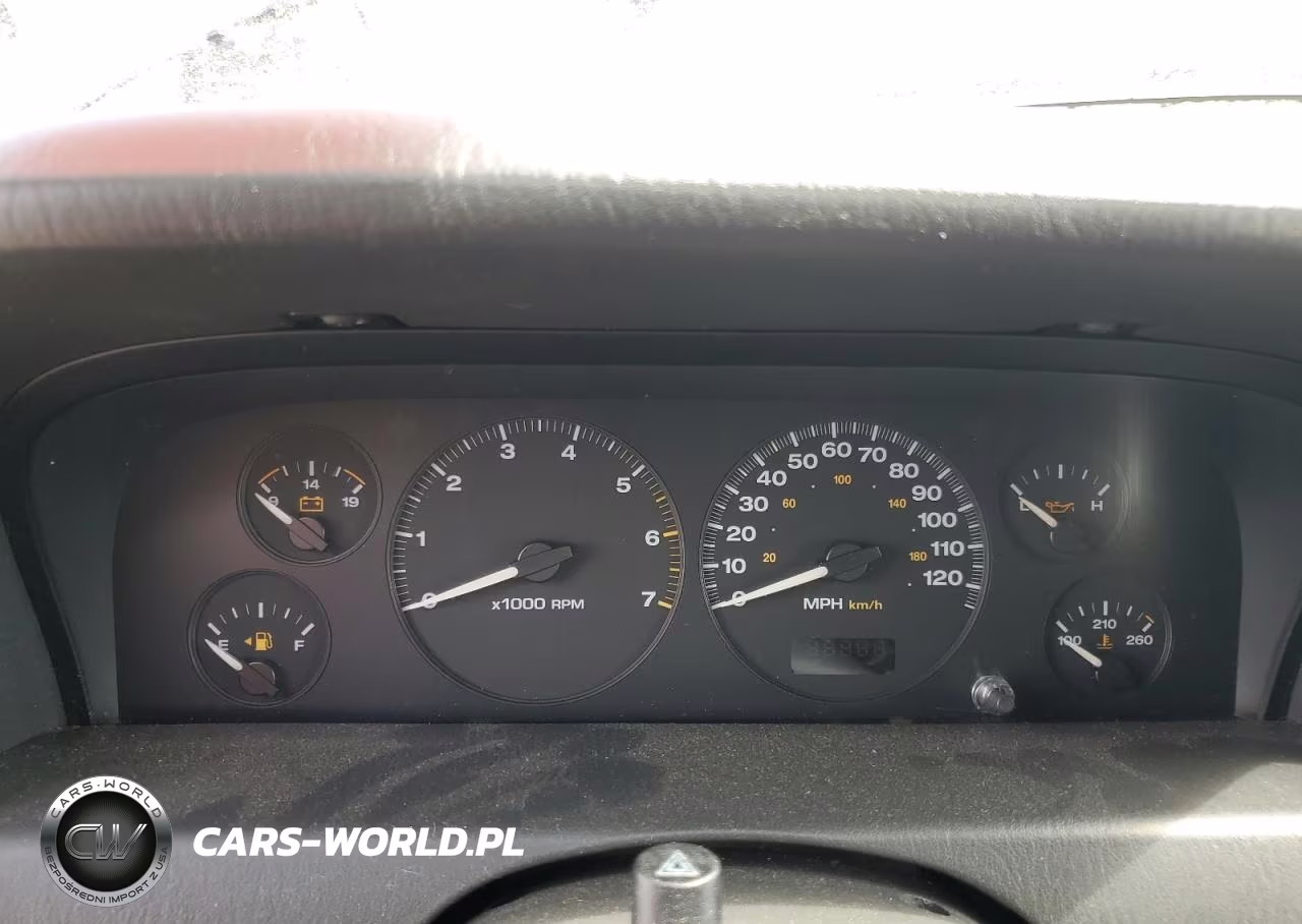 2004 Jeep Grand Cherokee Laredo VIN:1J4GW48S84C179042 - 9