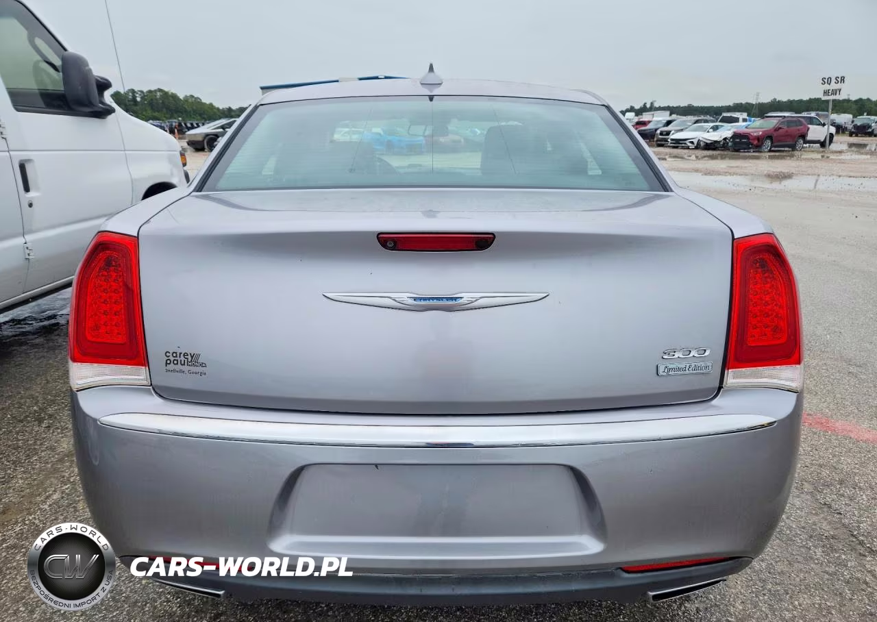 2018 Chrysler 300 Limited VIN:2C3CCAEG7JH194155 - 6