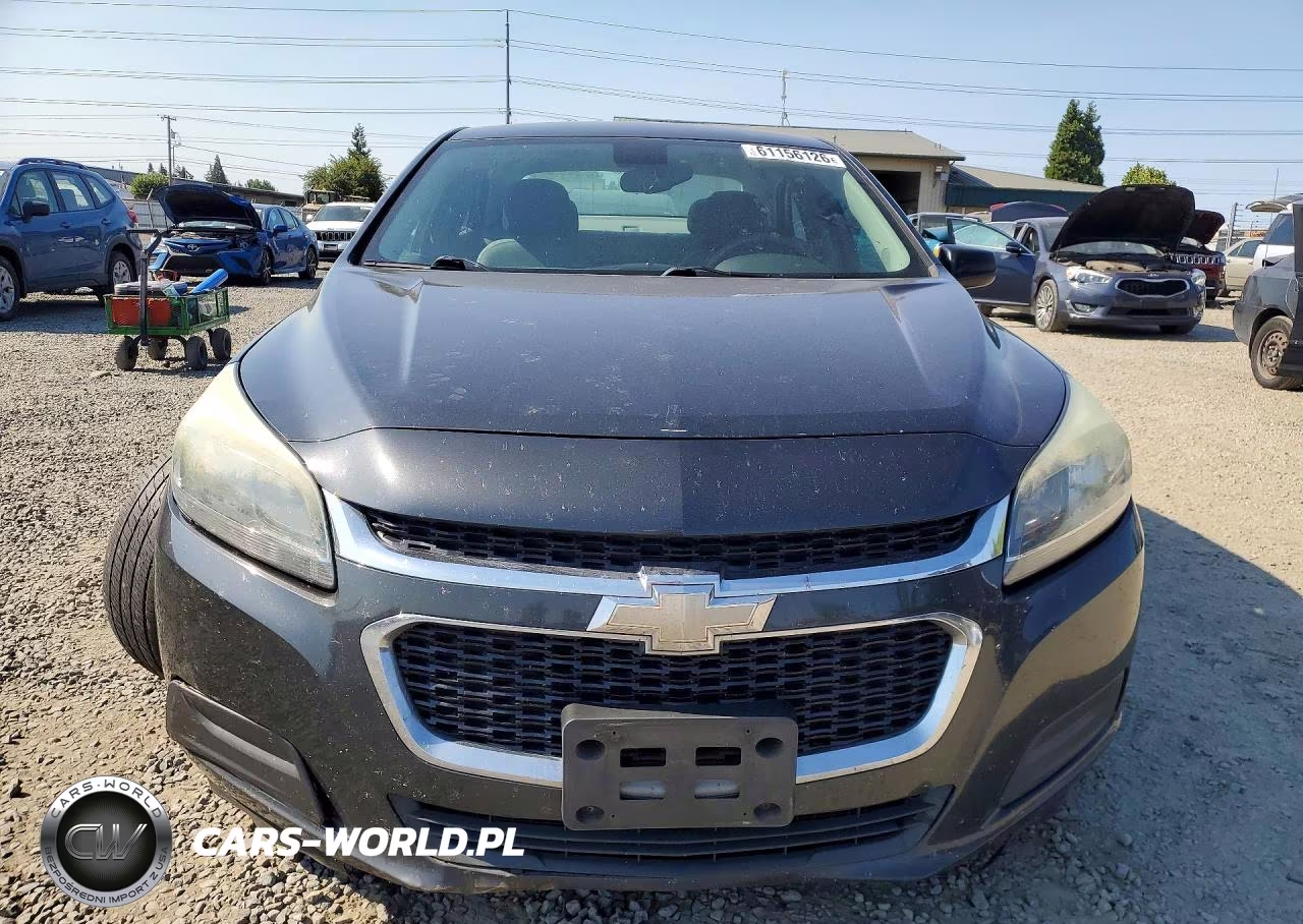 2015 Chevrolet Malibu Ls VIN:1G11B5SLXFF109048 - 5