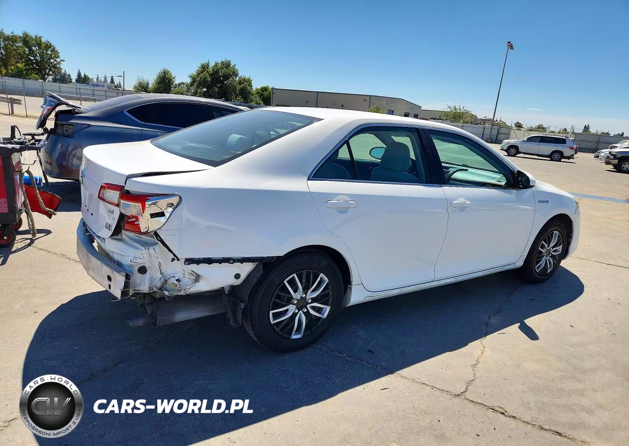 2014 Toyota Camry Hybrid Le VIN:4T1BD1FK7EU103374 - 3