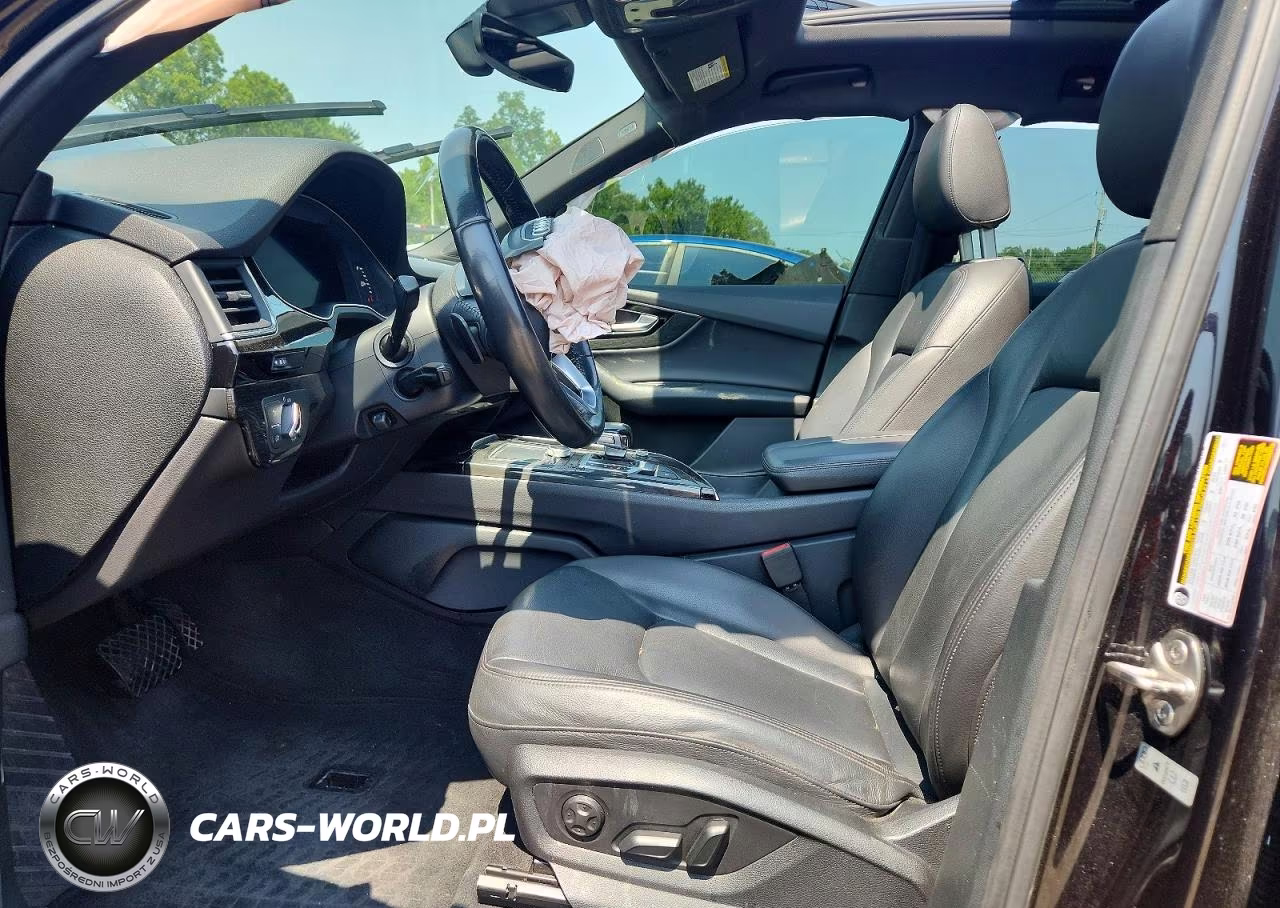 2017 Audi Q7 Premium Plus VIN:WA1LAAF73HD049308 - 7