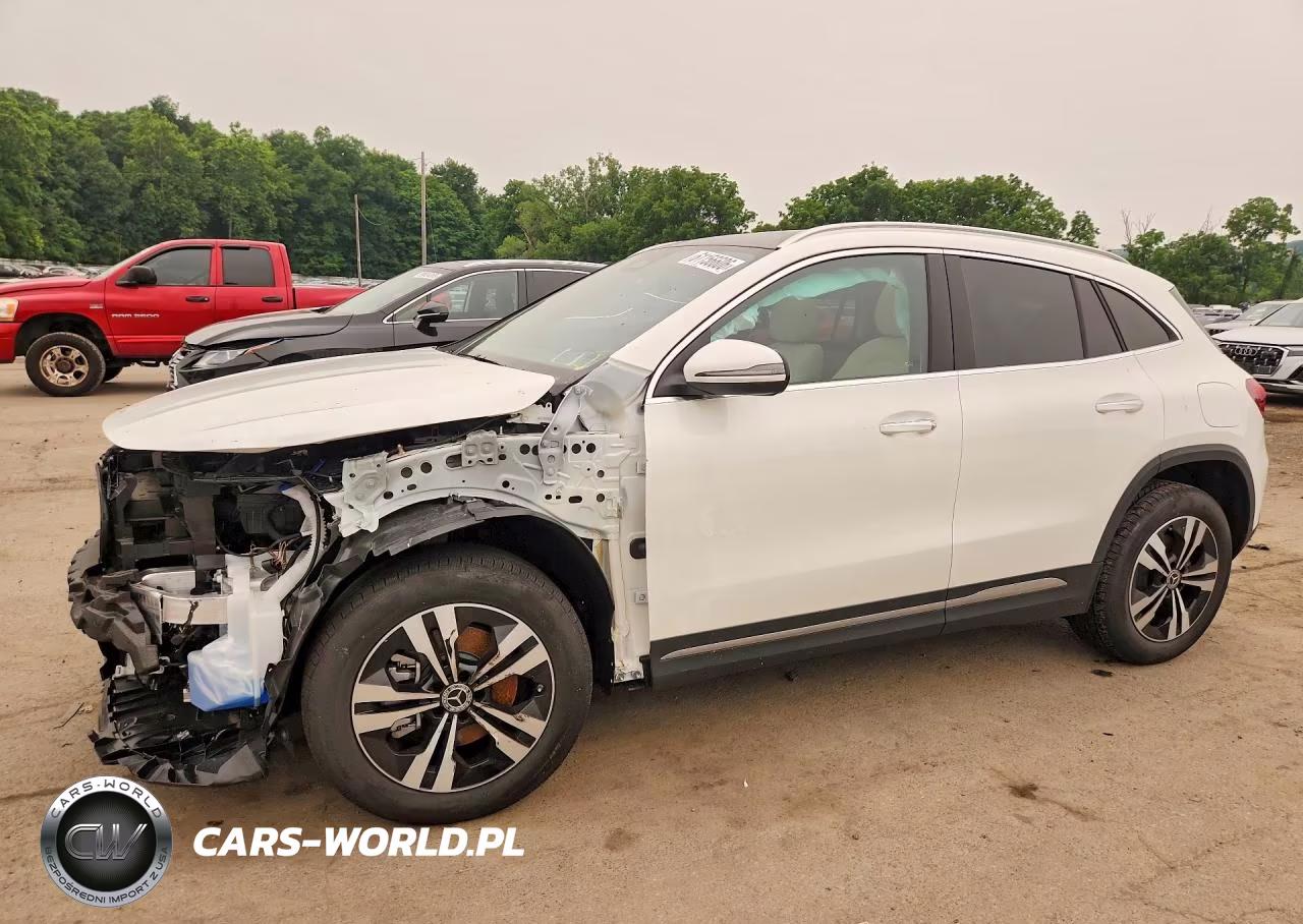 2026 Mercedes-Benz Gla 250 4Matic – zdjęcie 1 z 13