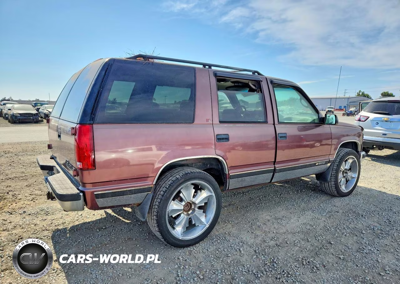 1996 Chevrolet Tahoe K1500 VIN:1GNEK13R4TJ338023 - 3