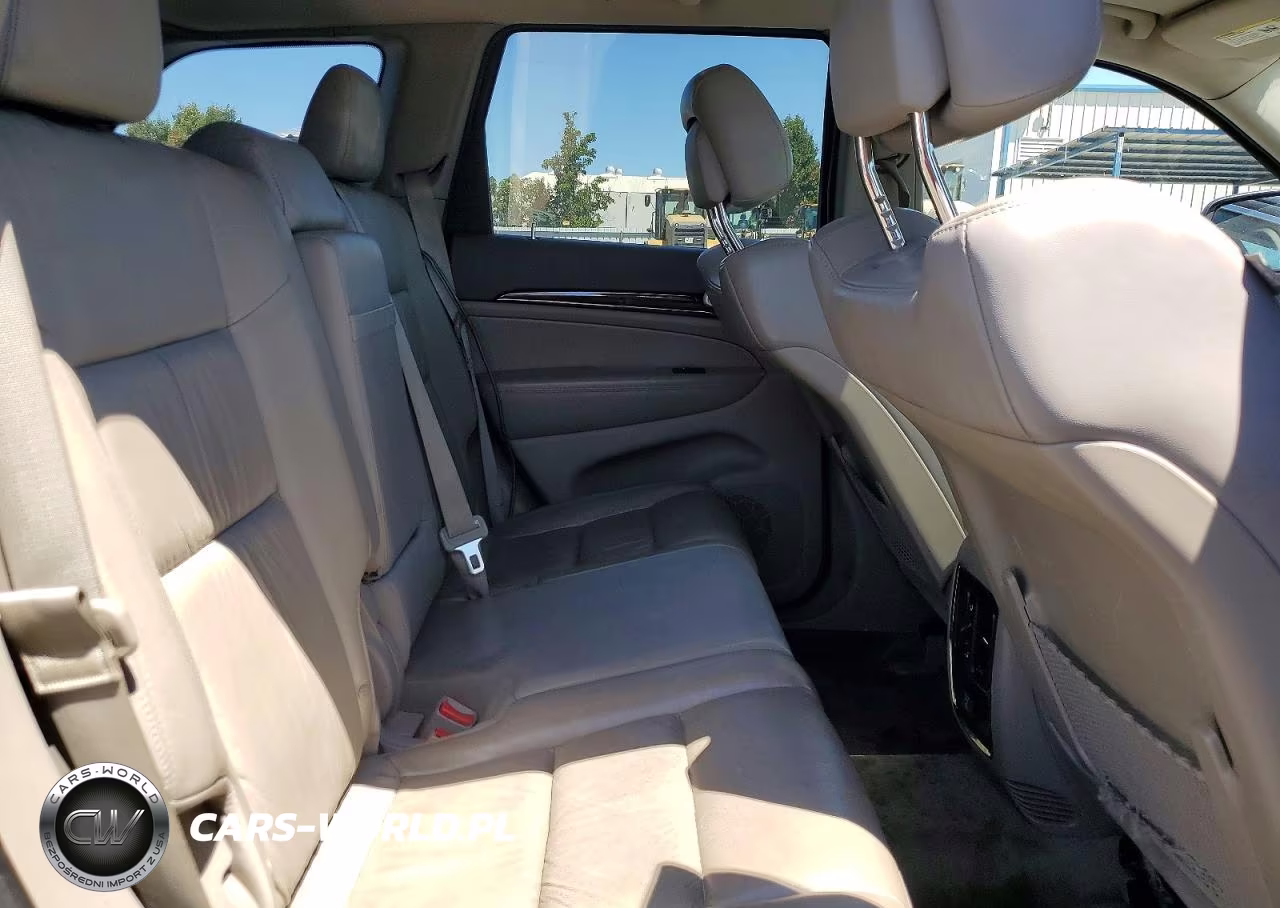 2012 Jeep Grand Cherokee Laredo VIN:1C4RJFAGXCC346255 - 11