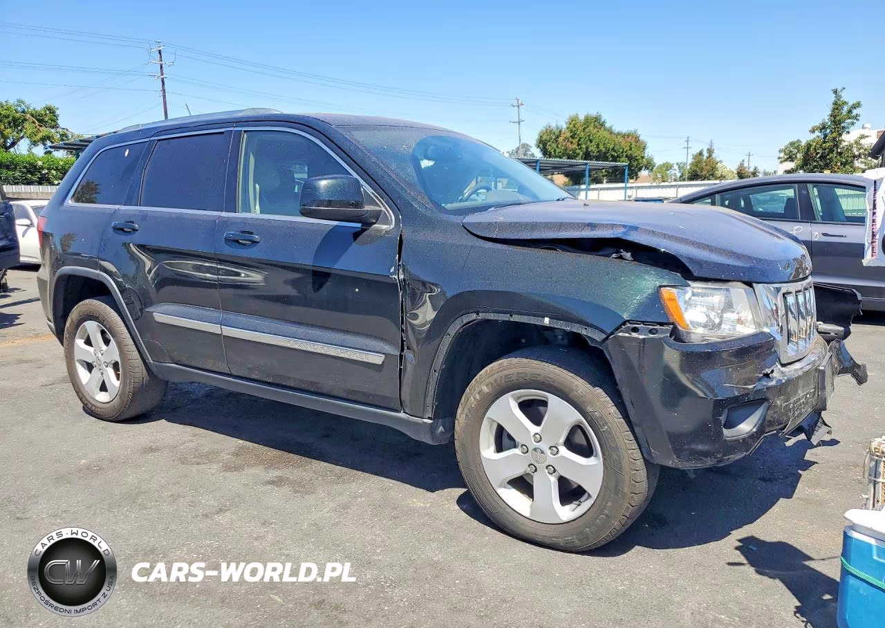 2012 Jeep Grand Cherokee Laredo VIN:1C4RJFAGXCC346255 - 4