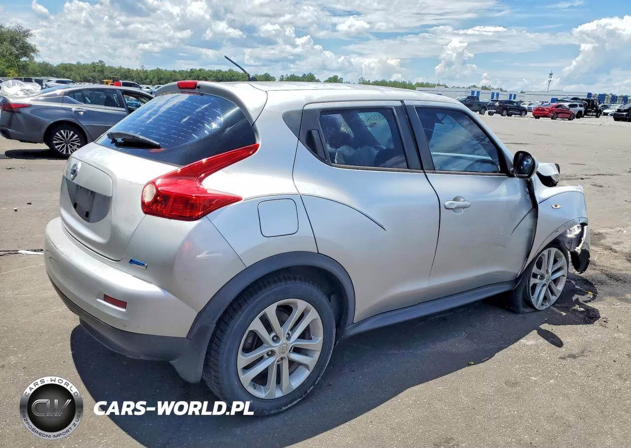 2014 Nissan Juke S VIN:JN8AF5MR0ET455093 - 3
