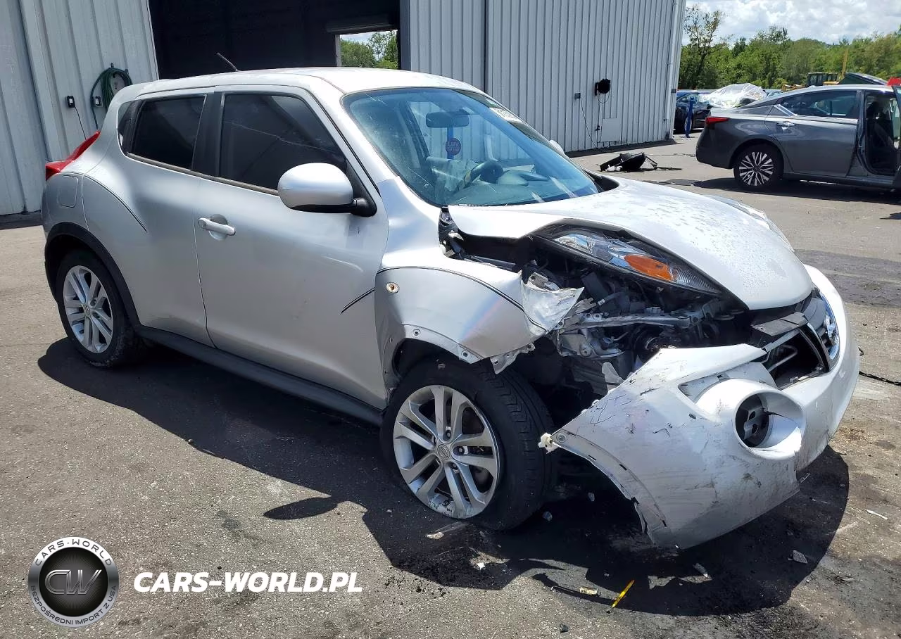 2014 Nissan Juke S VIN:JN8AF5MR0ET455093 - 4