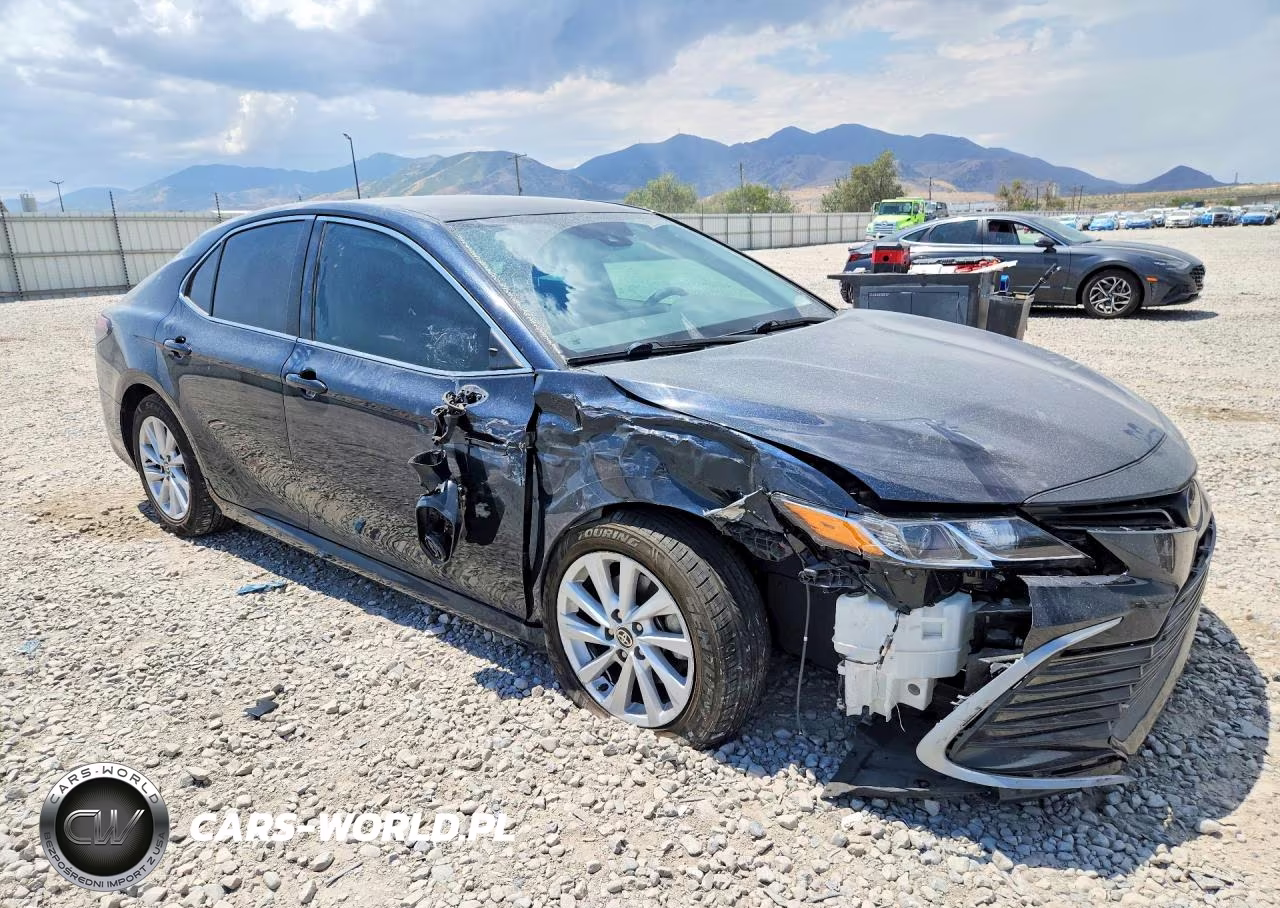 2021 Toyota Camry Le VIN:4T1C11AK0MU406161 - 4