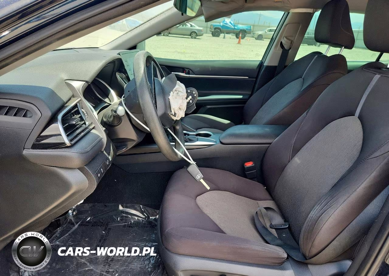 2021 Toyota Camry Le VIN:4T1C11AK0MU406161 - 7