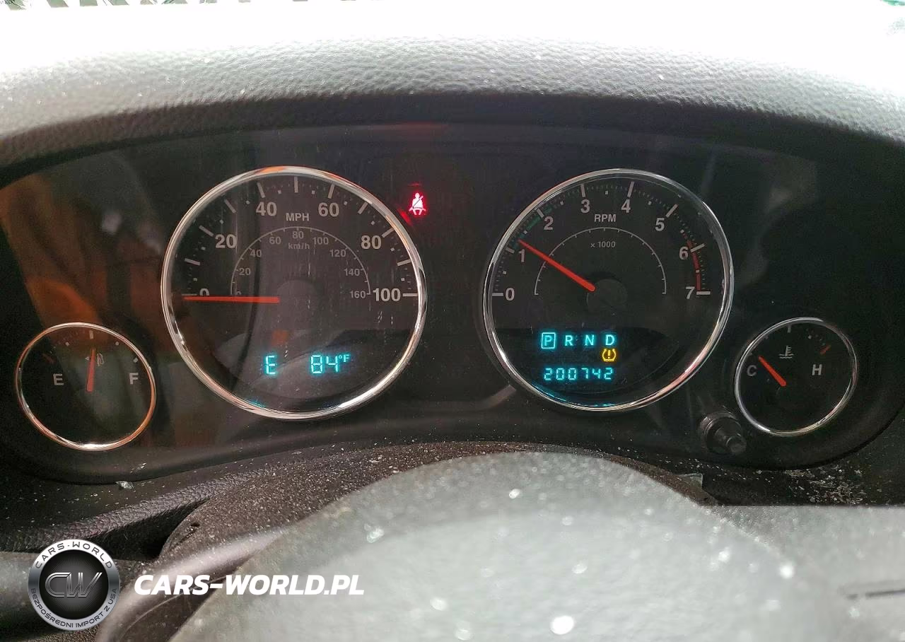 2011 Jeep Wrangler Sport VIN:1J4AA2D17BL504752 - 9