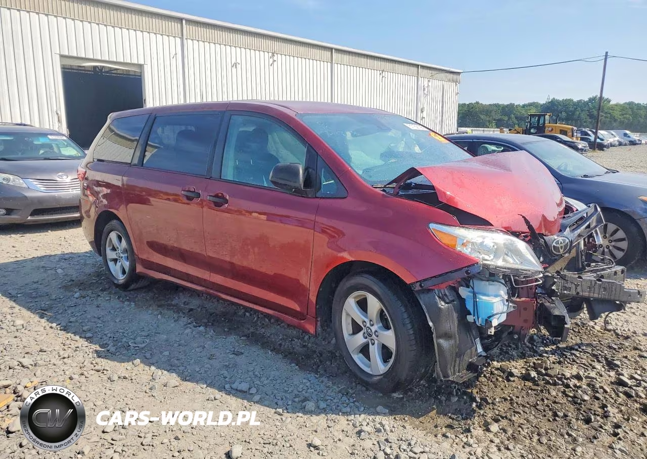 2019 Toyota Sienna L 7-Passenger VIN:5TDZZ3DC4KS993988 - 4