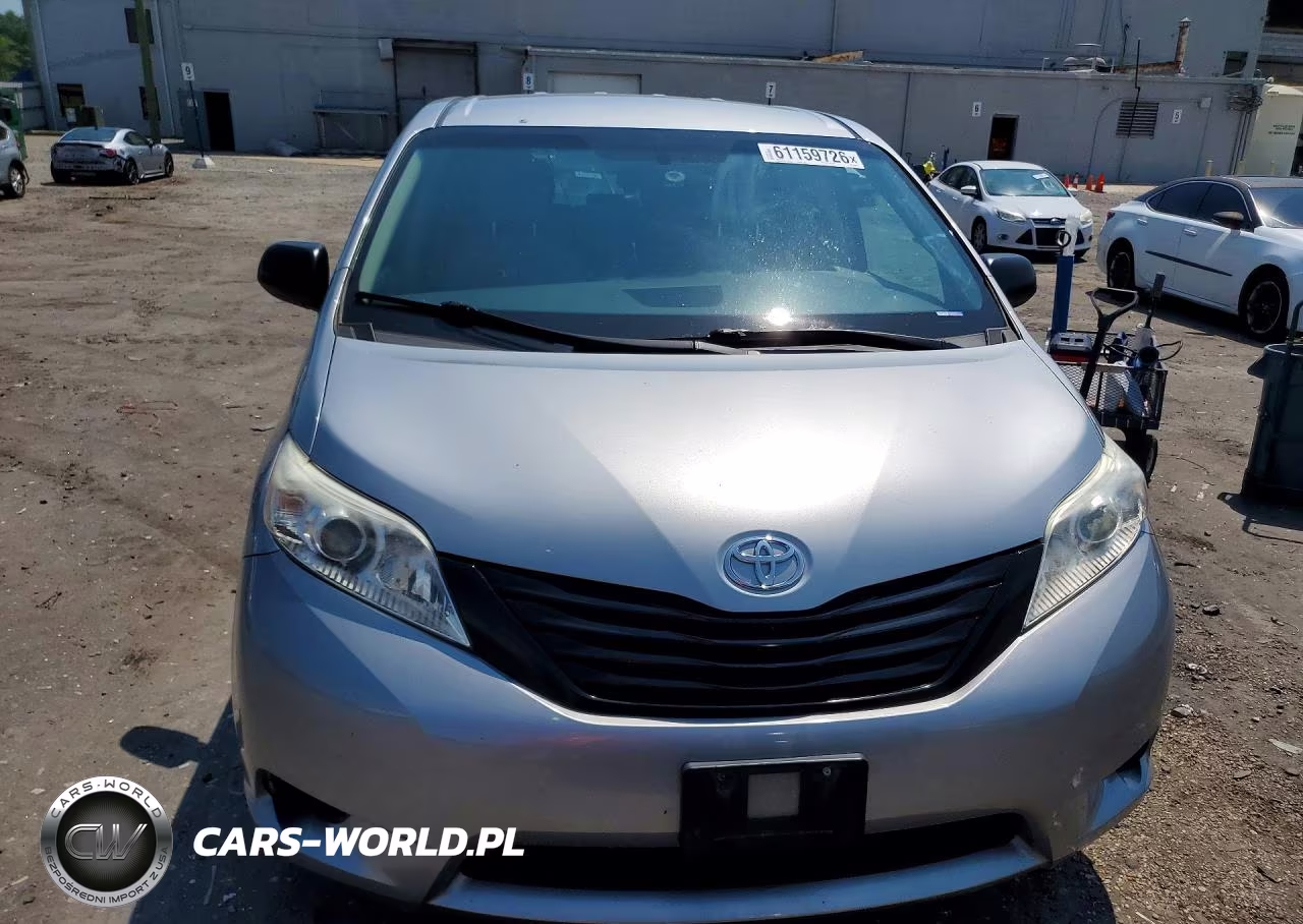 2017 Toyota Sienna L 7-Passenger VIN:5TDZZ3DC4HS875268 - 5