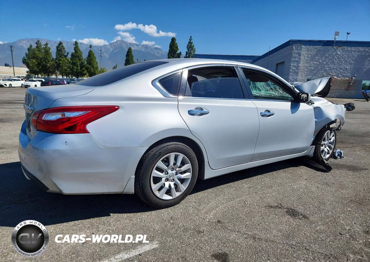 2017 Nissan Altima 2.5 S VIN:1N4AL3AP2HC298690 - 3