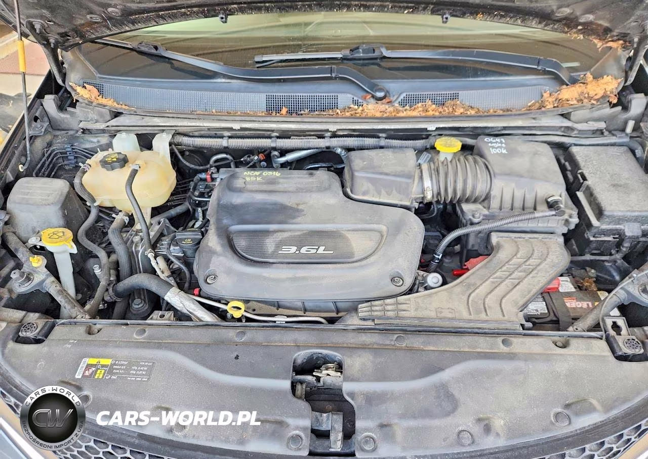 2017 Chrysler Pacifica Touring VIN:2C4RC1DG4HR609122 - 12