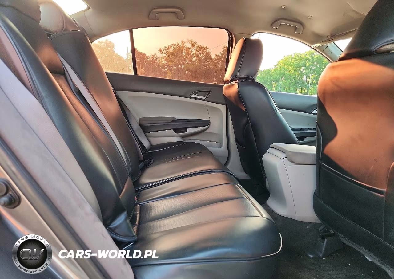 2010 Honda Accord VIN:1HGCP2F34AA137784 - 10