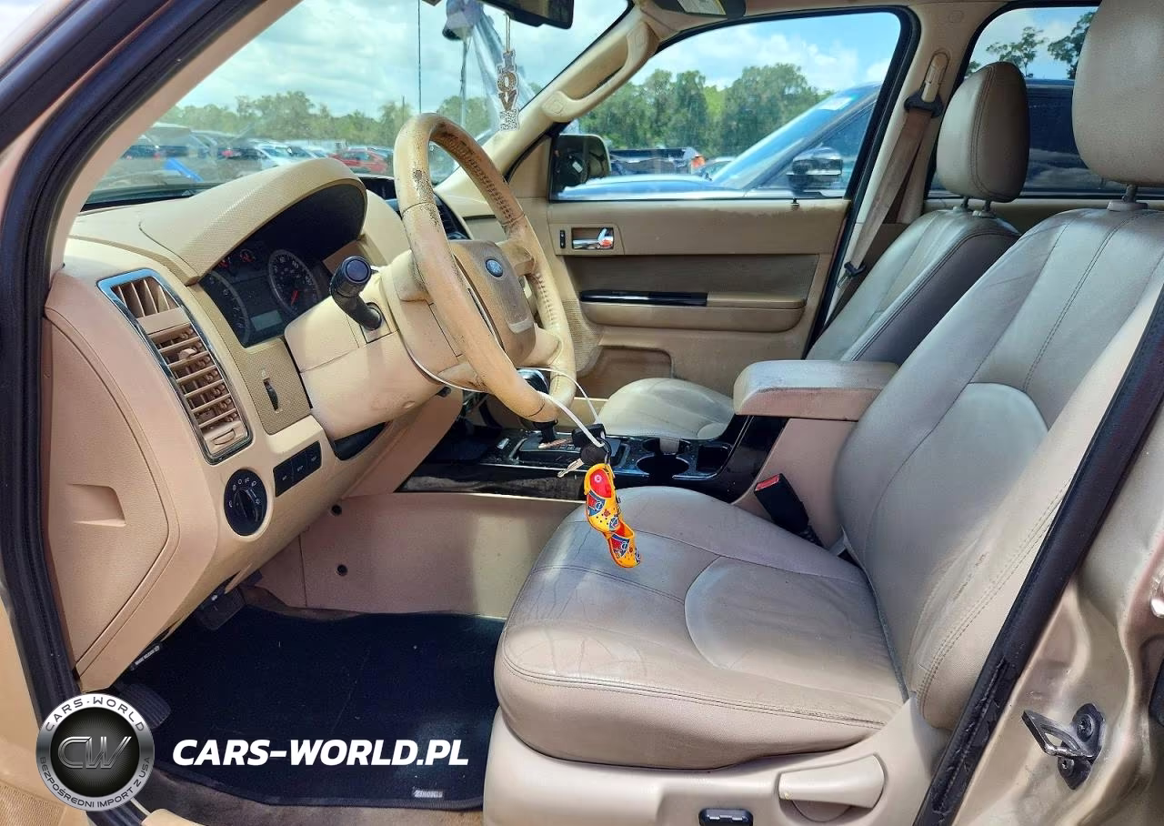2010 Ford Escape Limited VIN:1FMCU0EGXAKB91421 - 7