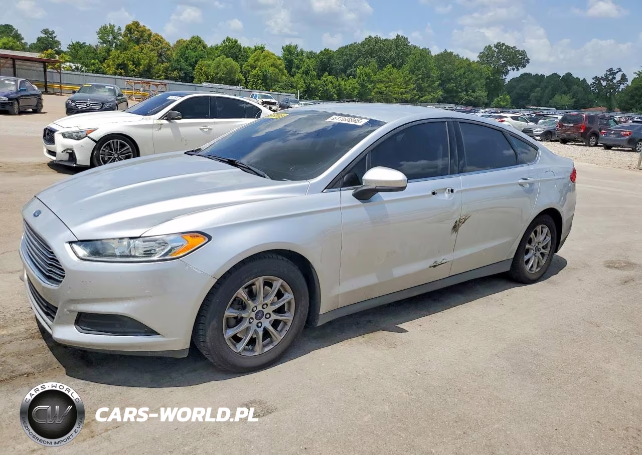 2015 Ford Fusion S – zdjęcie 1 z 12