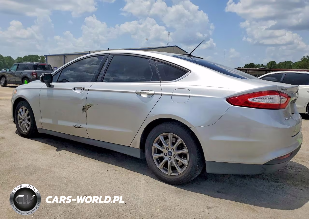 2015 Ford Fusion S VIN:3FA6P0G74FR101355 - 2