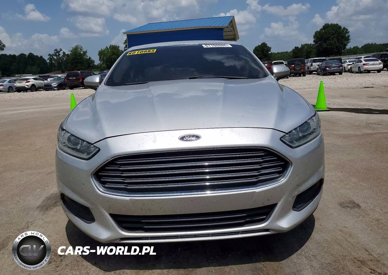 2015 Ford Fusion S VIN:3FA6P0G74FR101355 - 5