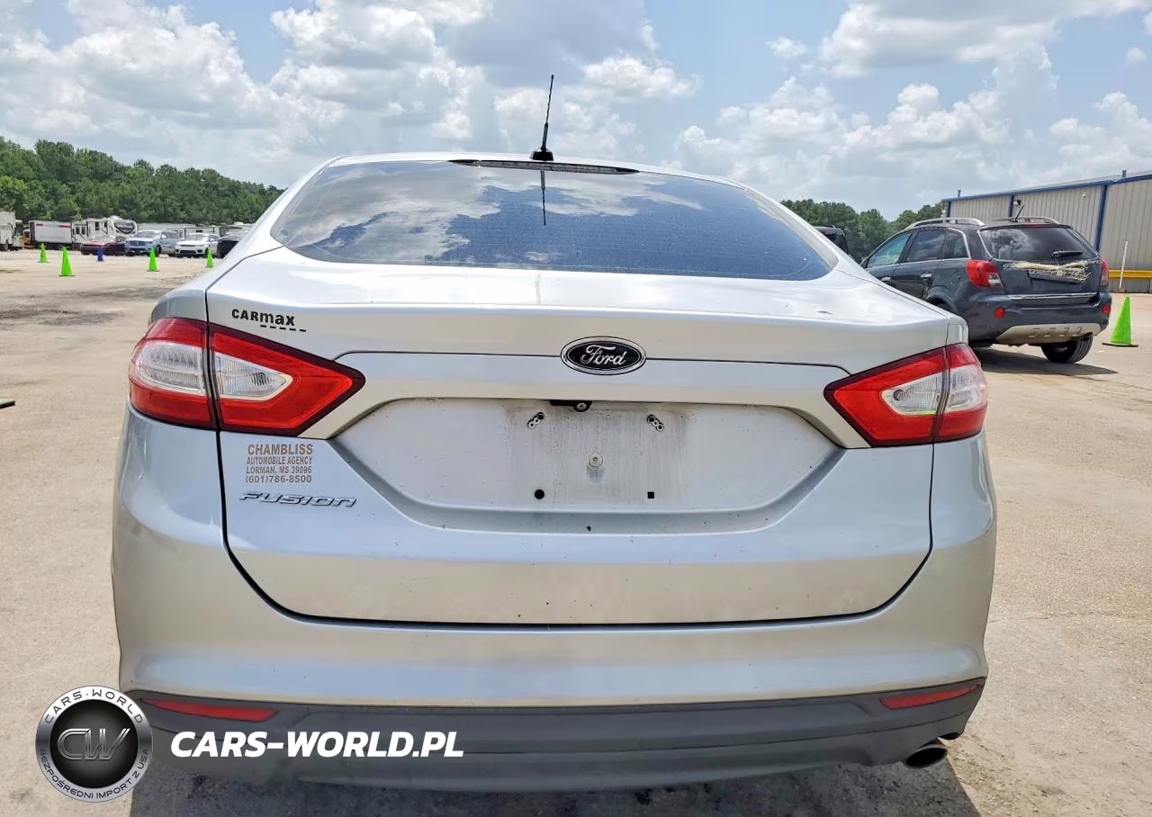 2015 Ford Fusion S VIN:3FA6P0G74FR101355 - 6