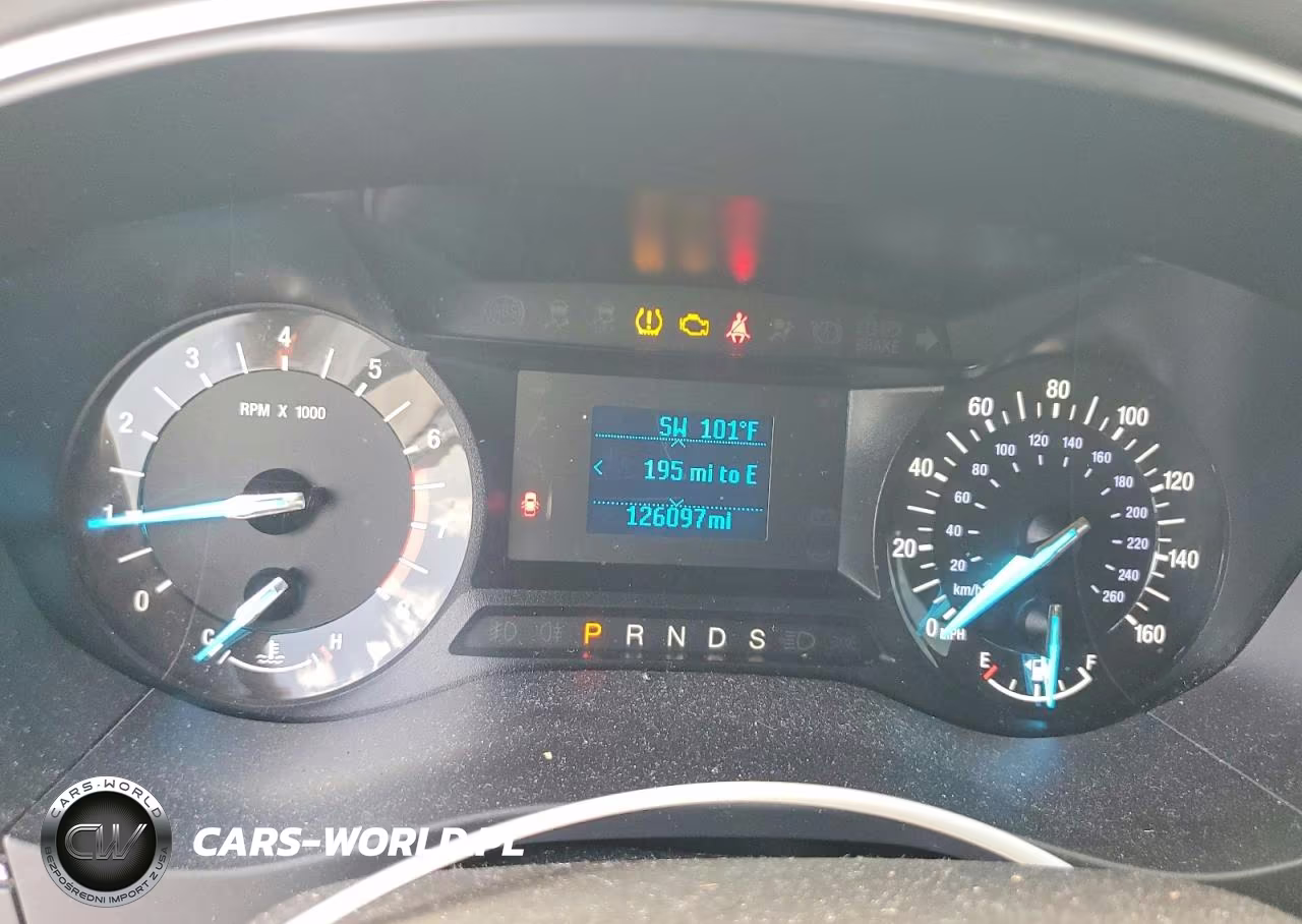 2015 Ford Fusion S VIN:3FA6P0G74FR101355 - 9