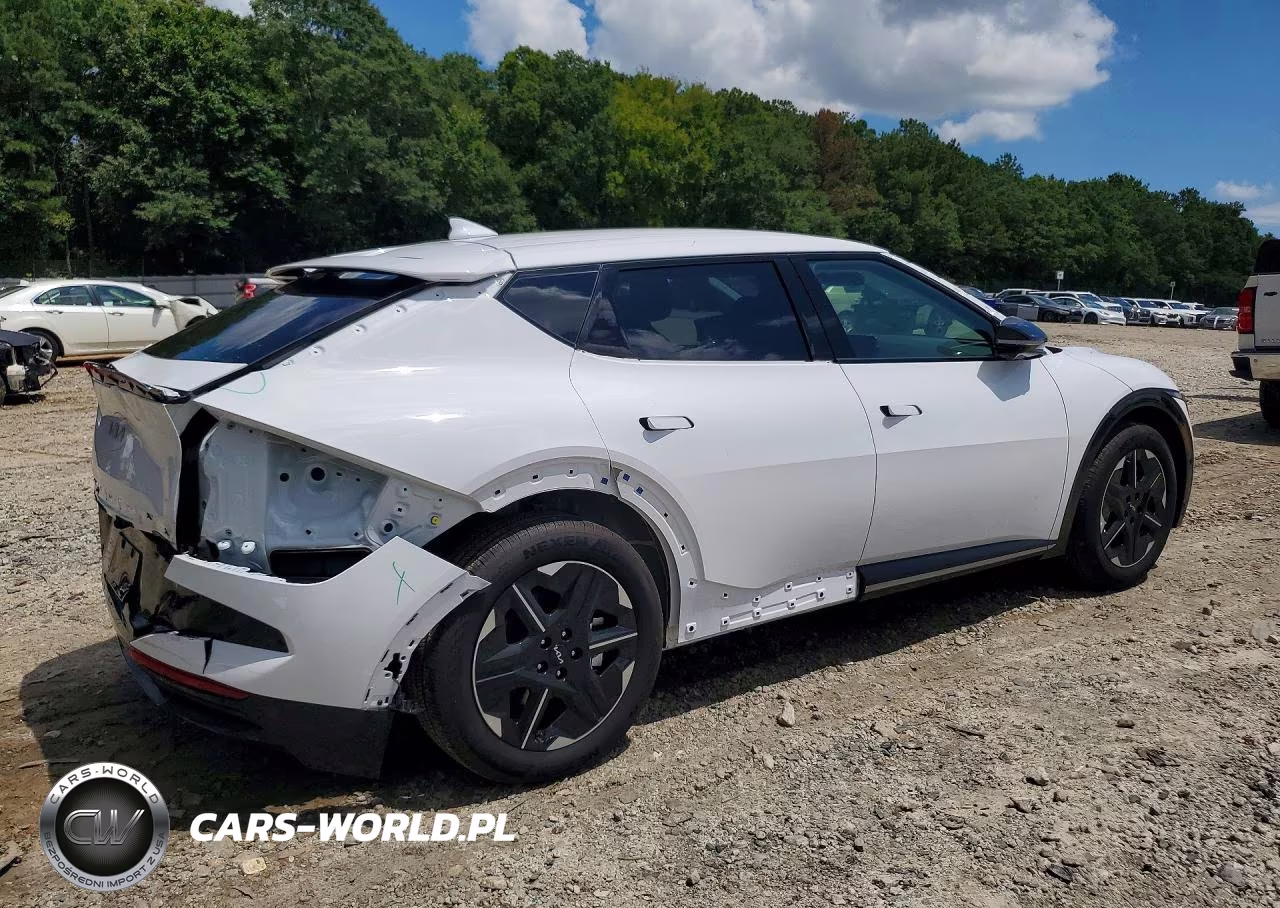 2025 Kia Ev6 Wind VIN:5XYC34JA2SG011856 - 3
