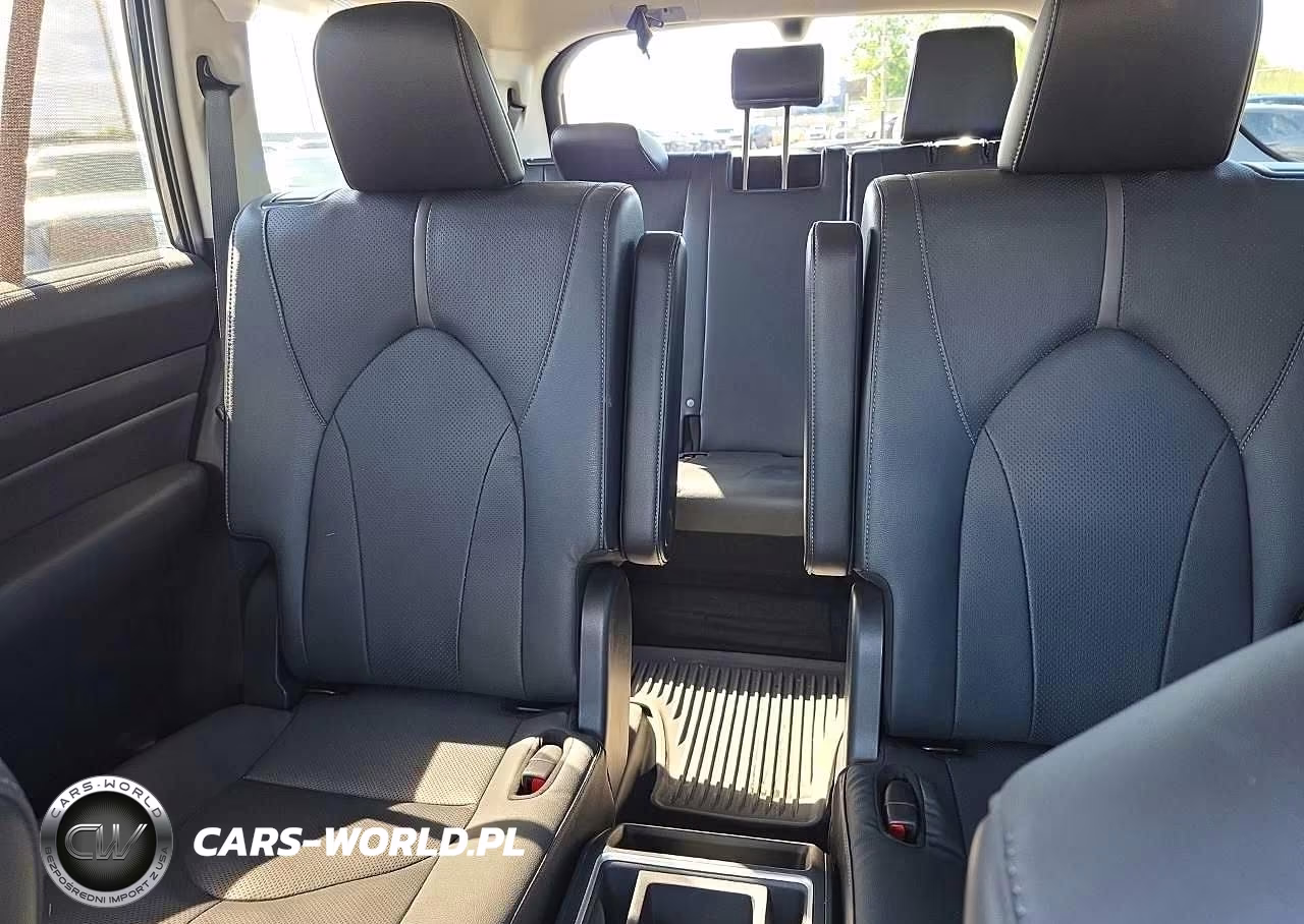 2024 Toyota Grand Highlander Platinum VIN:5TDAAAB53RS033665 - 10