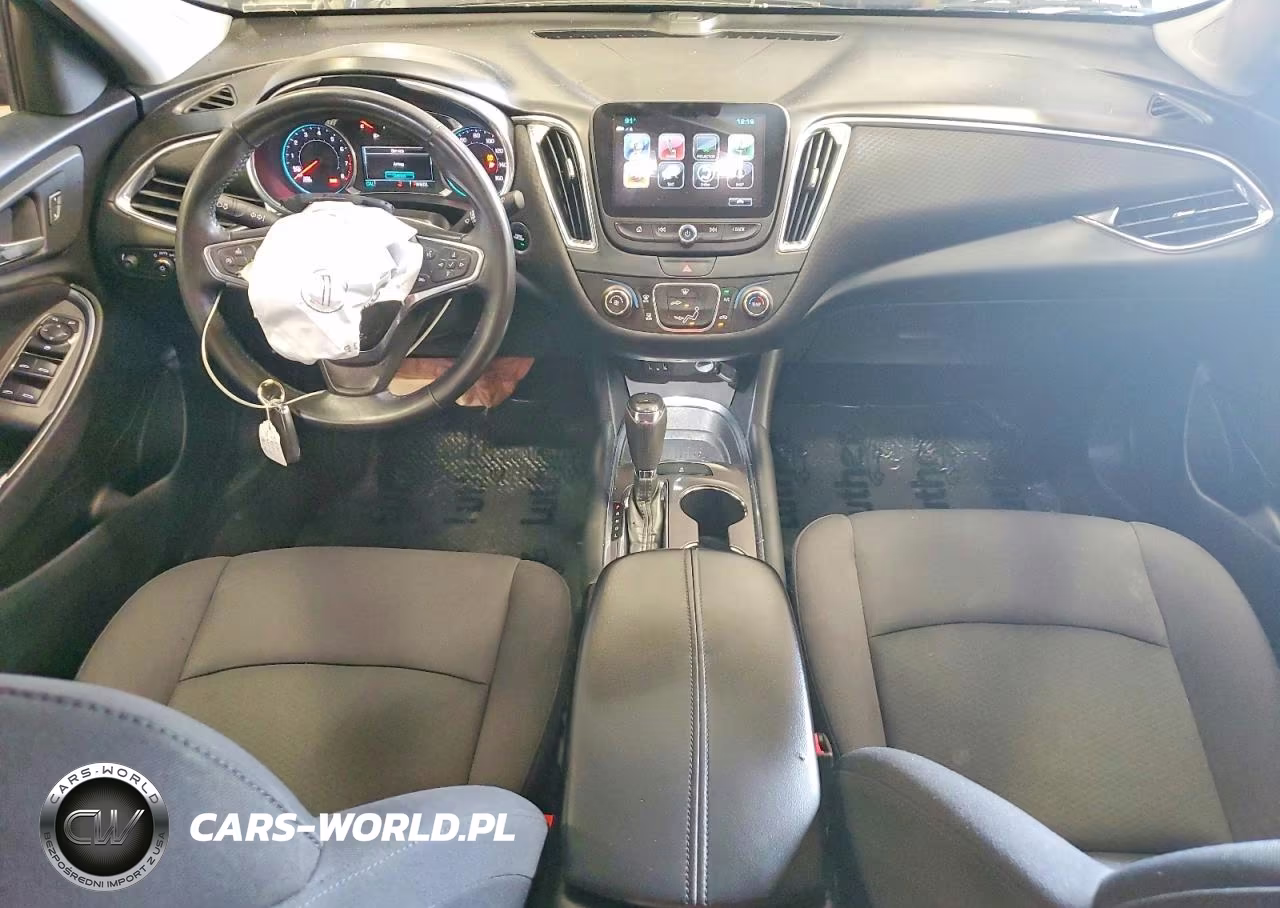 2017 Chevrolet Malibu Lt VIN:1G1ZE5ST3HF221557 - 8