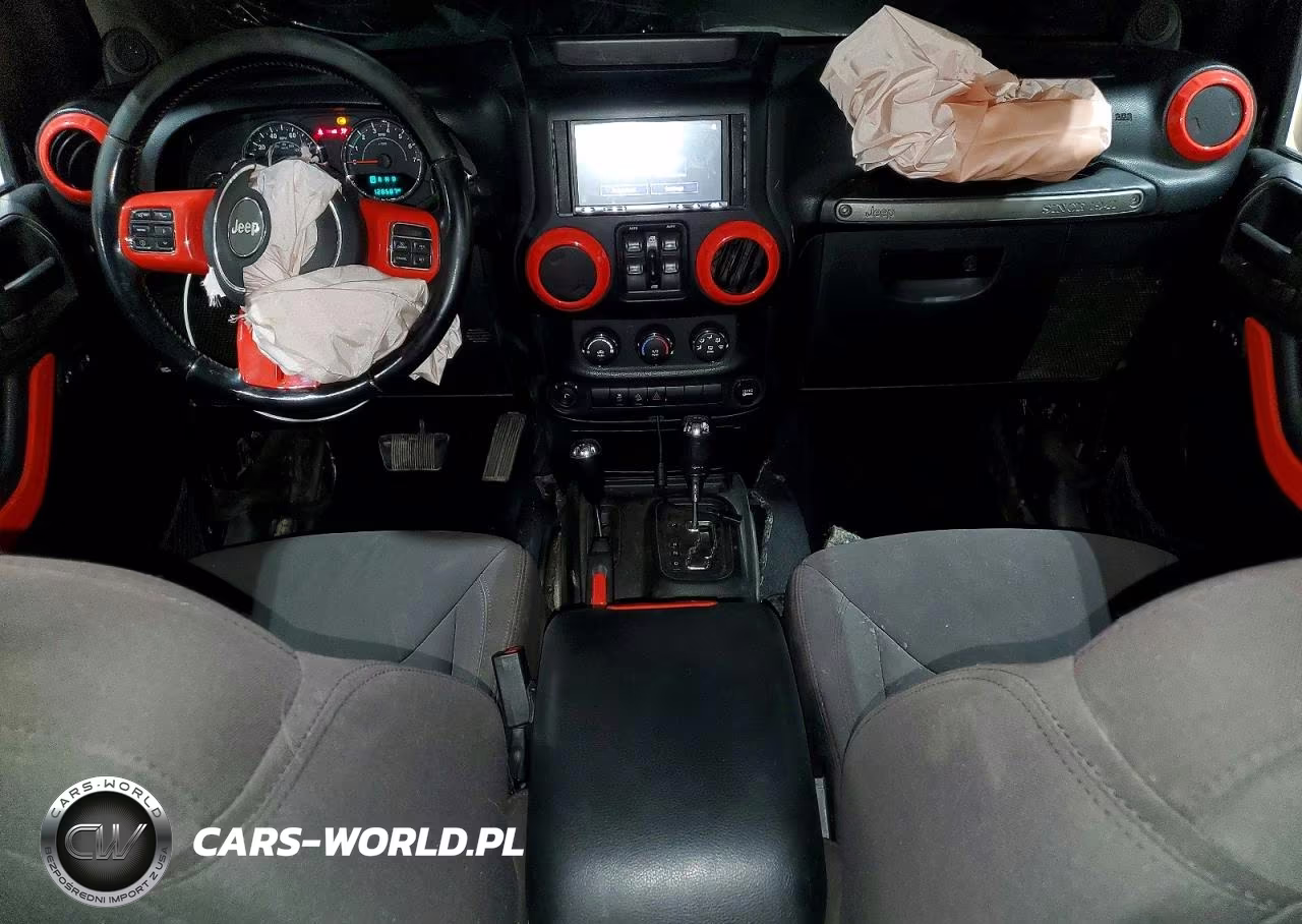 2014 Jeep Wrangler Unlimited Sport VIN:1C4BJWDG9EL312825 - 8