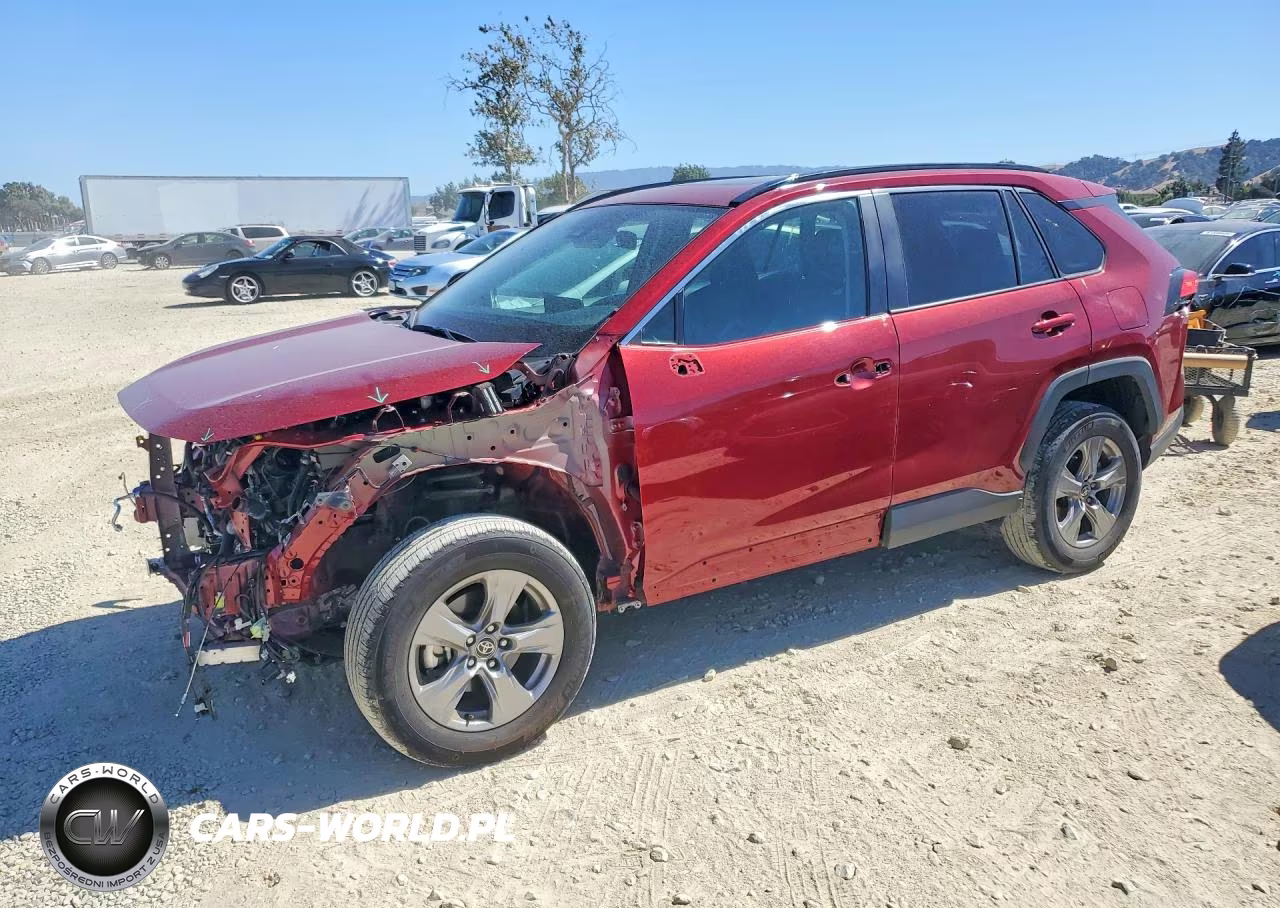 2025 Toyota Rav4 Xle – zdjęcie 1 z 13