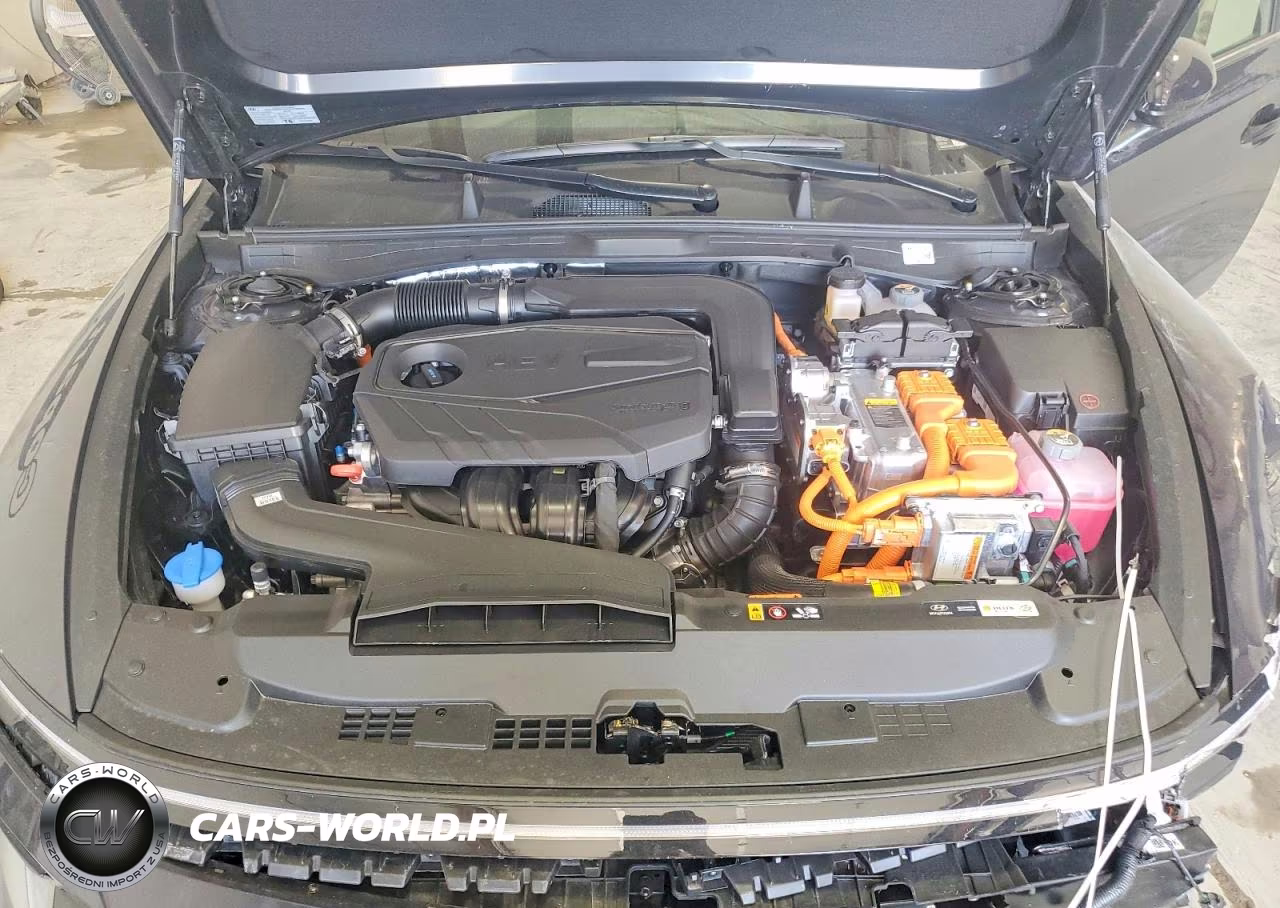 2026 Hyundai Sonata Hybrid Blue VIN:KMHL24JJ8TA170686 - 11