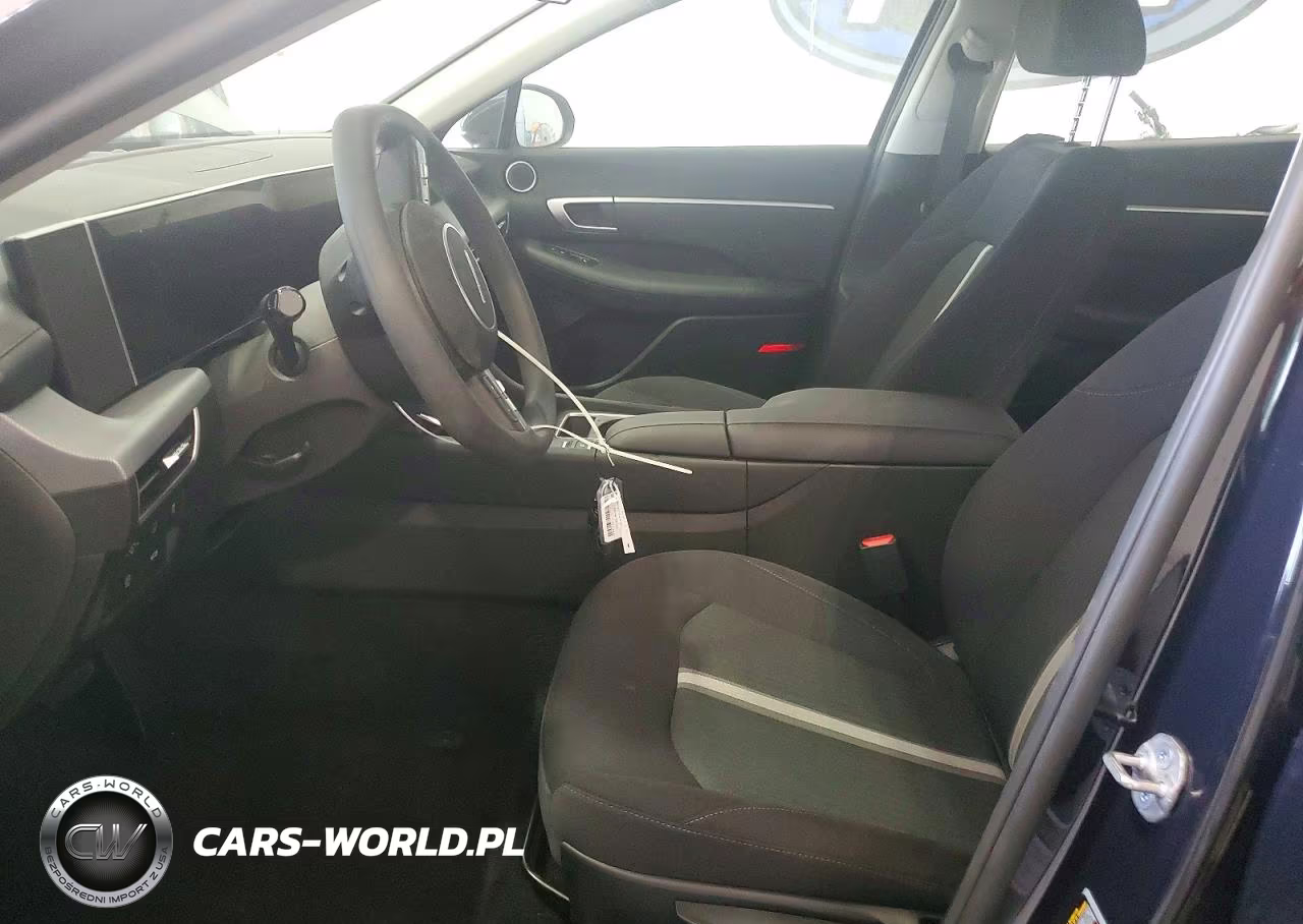 2026 Hyundai Sonata Hybrid Blue VIN:KMHL24JJ8TA170686 - 7