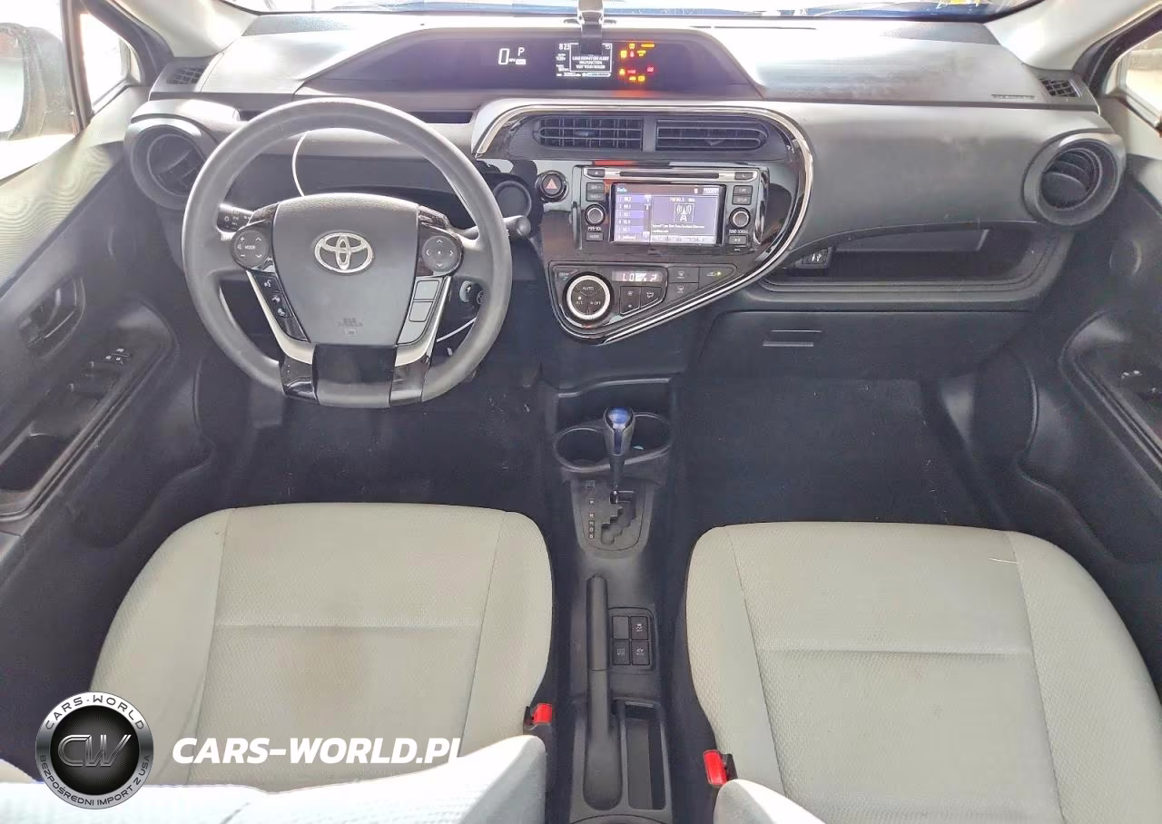 2018 Toyota Prius C One VIN:JTDKDTB34J1614566 - 8