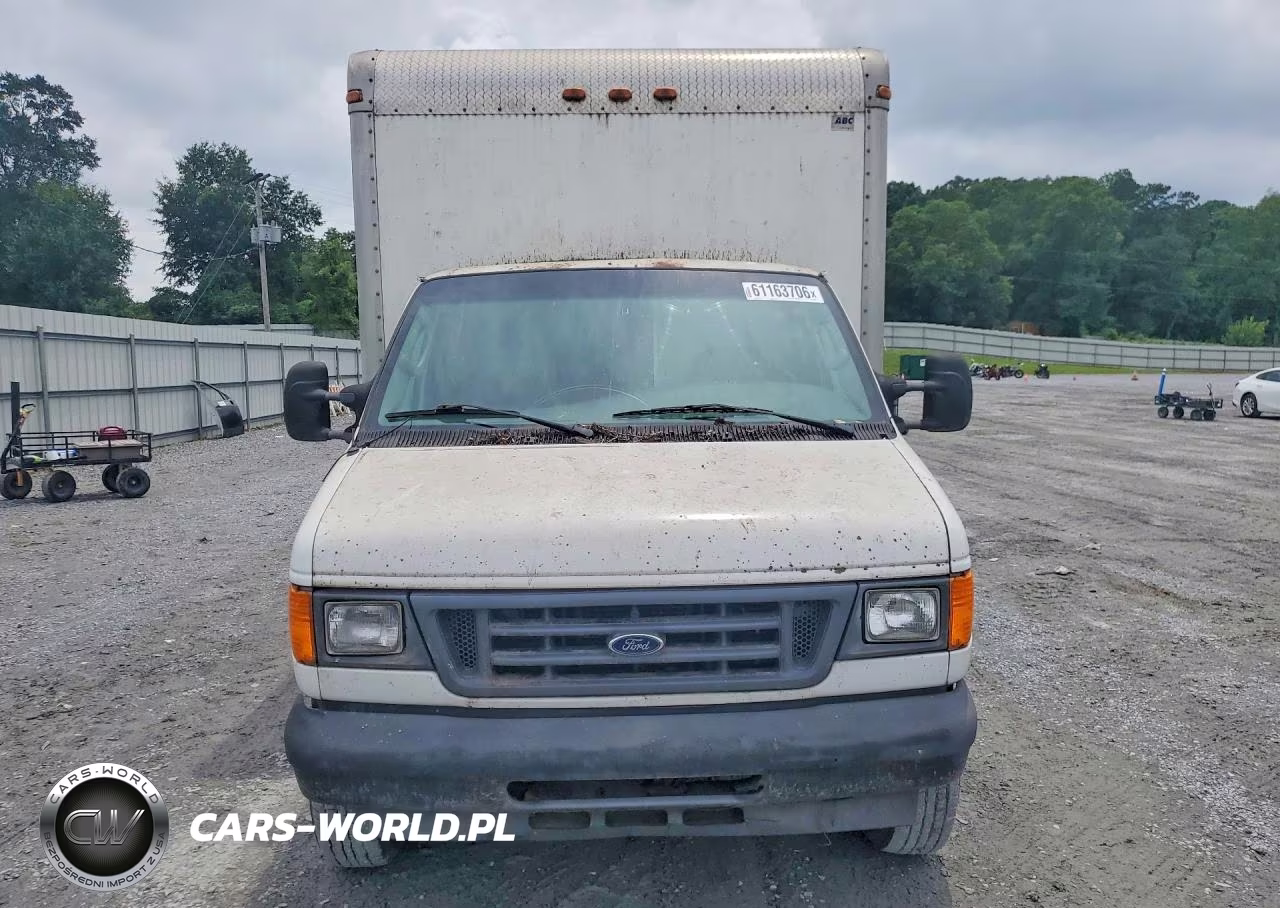 2004 Ford Econoline E350 Super Duty Cutaway Van VIN:1FDWE35P64HA85755 - 5