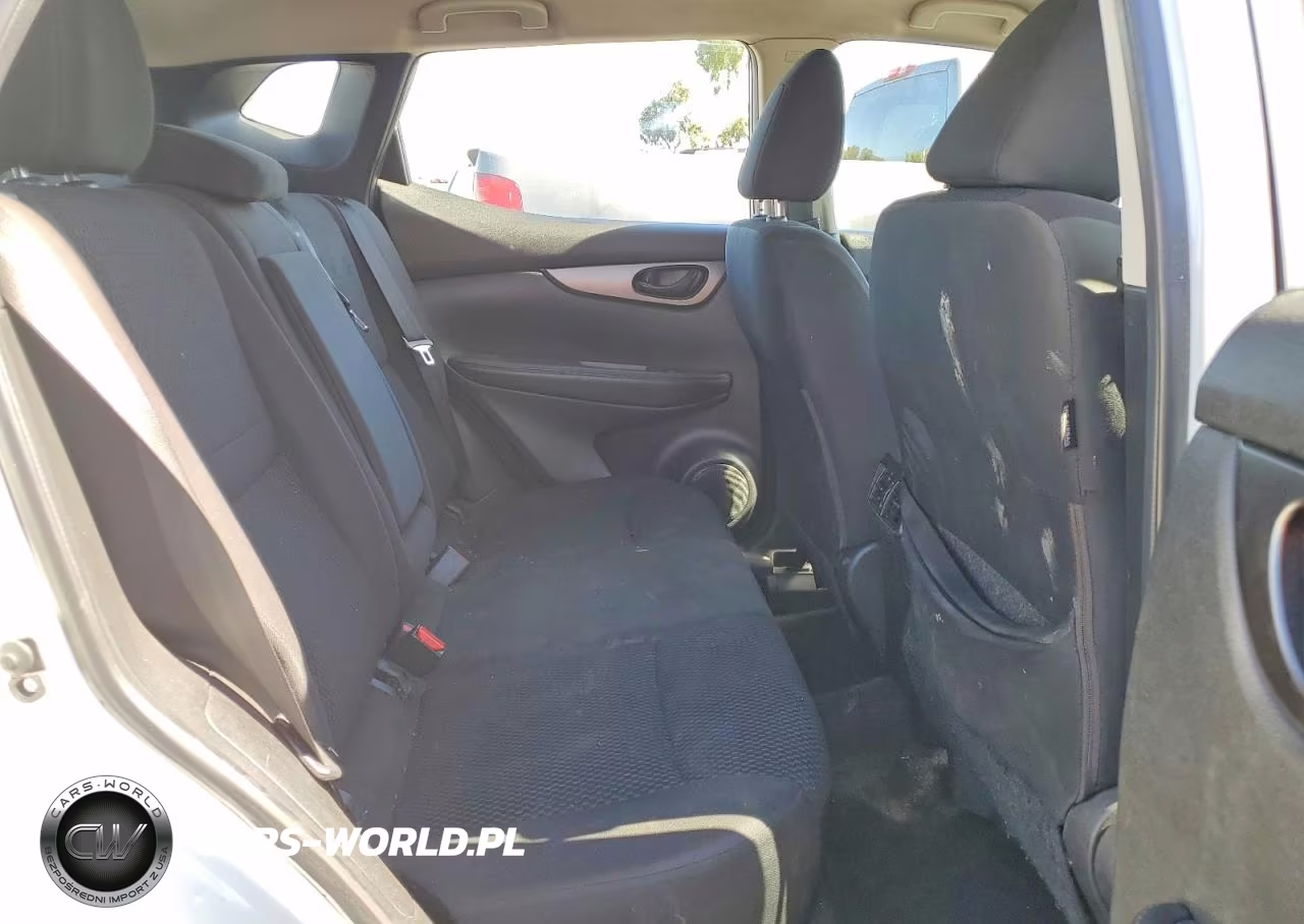 2018 Nissan Rogue Sport S VIN:JN1BJ1CP8JW192757 - 10