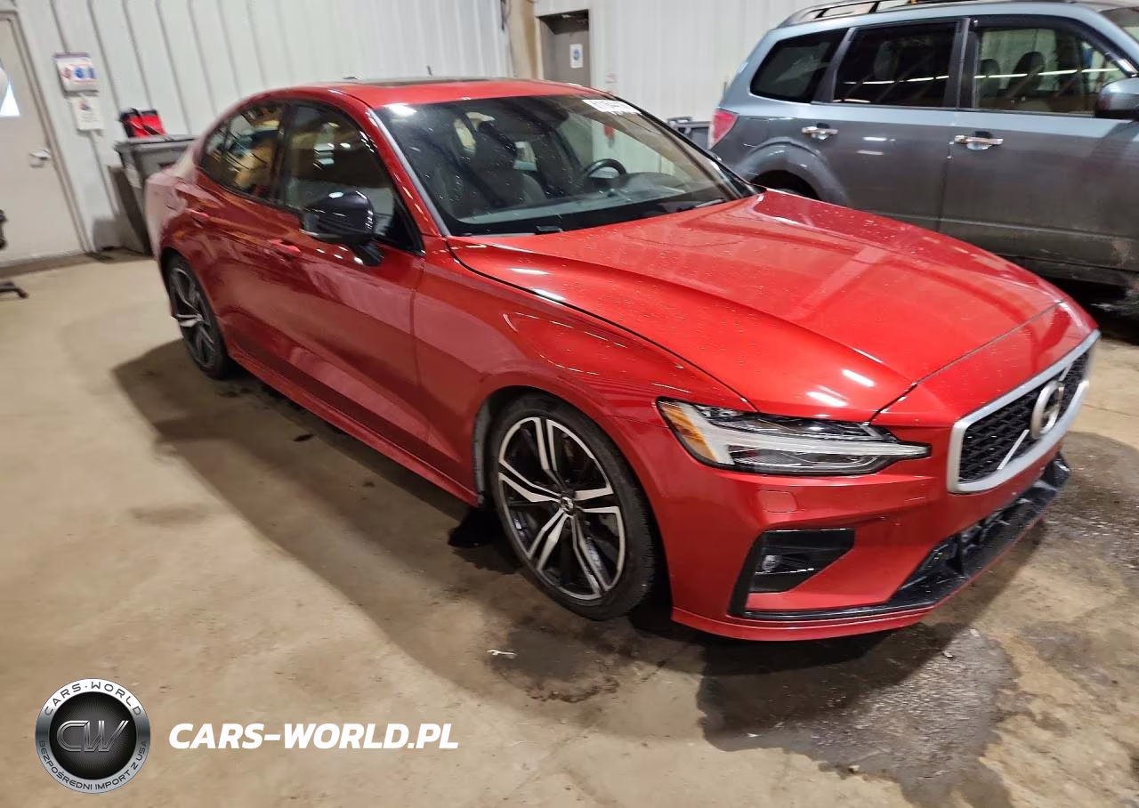 2019 Volvo S60 T6 R-Design VIN:7JRA22TM0KG000598 - 4