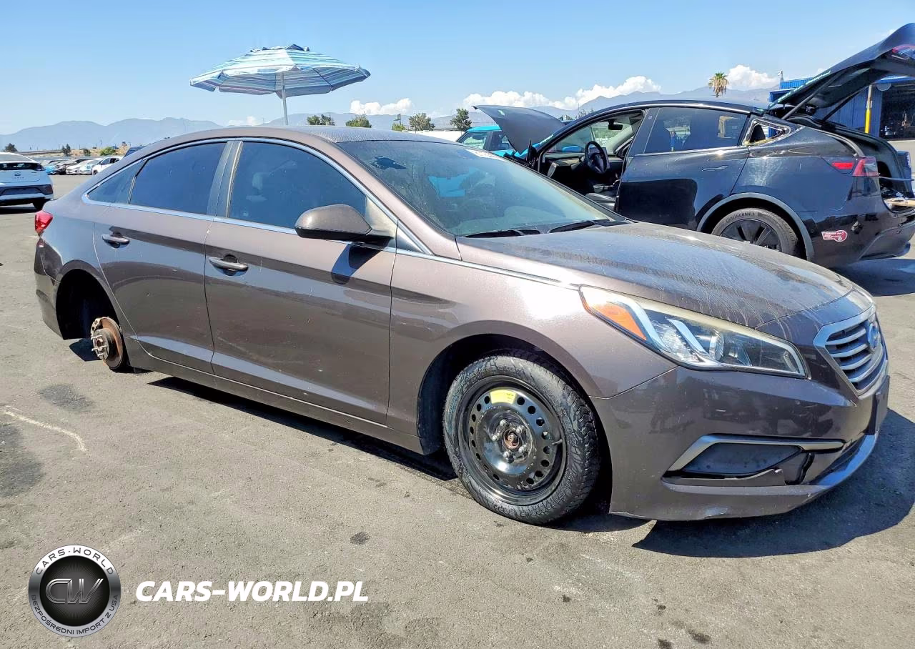 2017 Hyundai Sonata Se VIN:5NPE24AF3HH572351 - 4