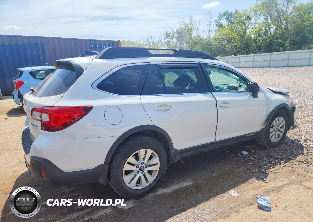 2019 Subaru Outback 2.5I Premium VIN:4S4BSAFC3K3210678 - 3