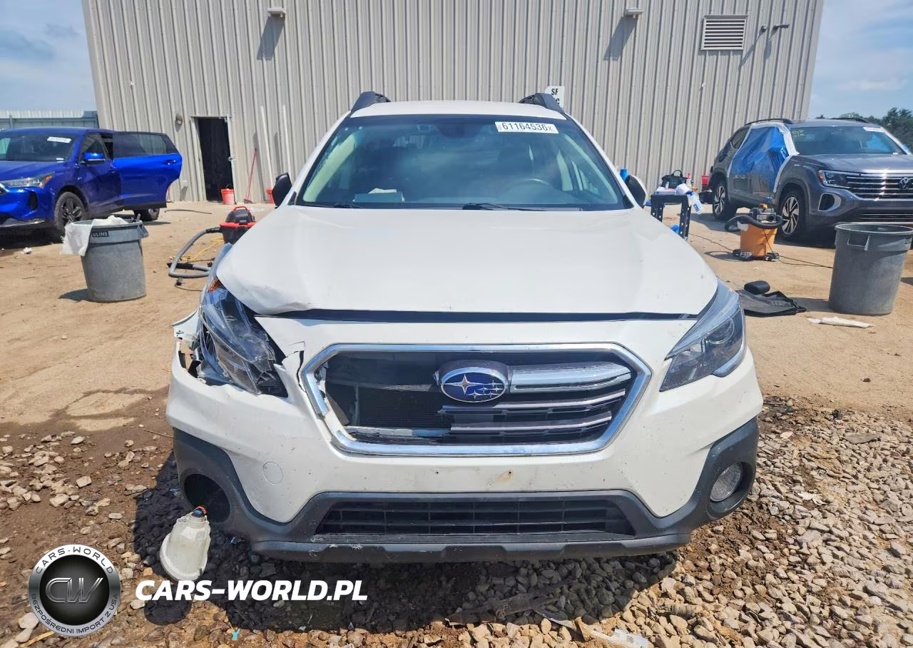 2019 Subaru Outback 2.5I Premium VIN:4S4BSAFC3K3210678 - 5