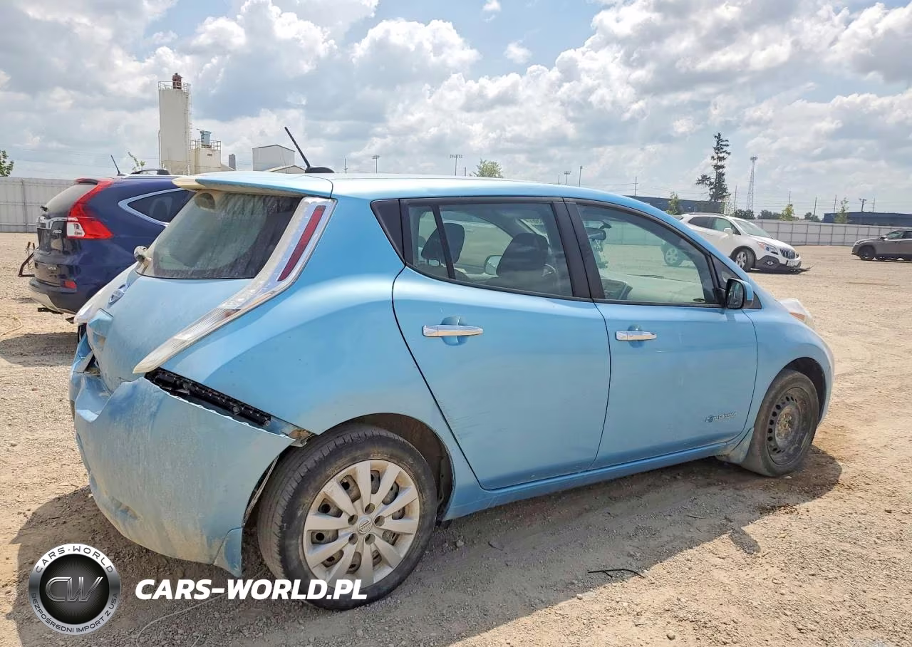 2015 Nissan Leaf S VIN:1N4AZ0CP8FC309621 - 3