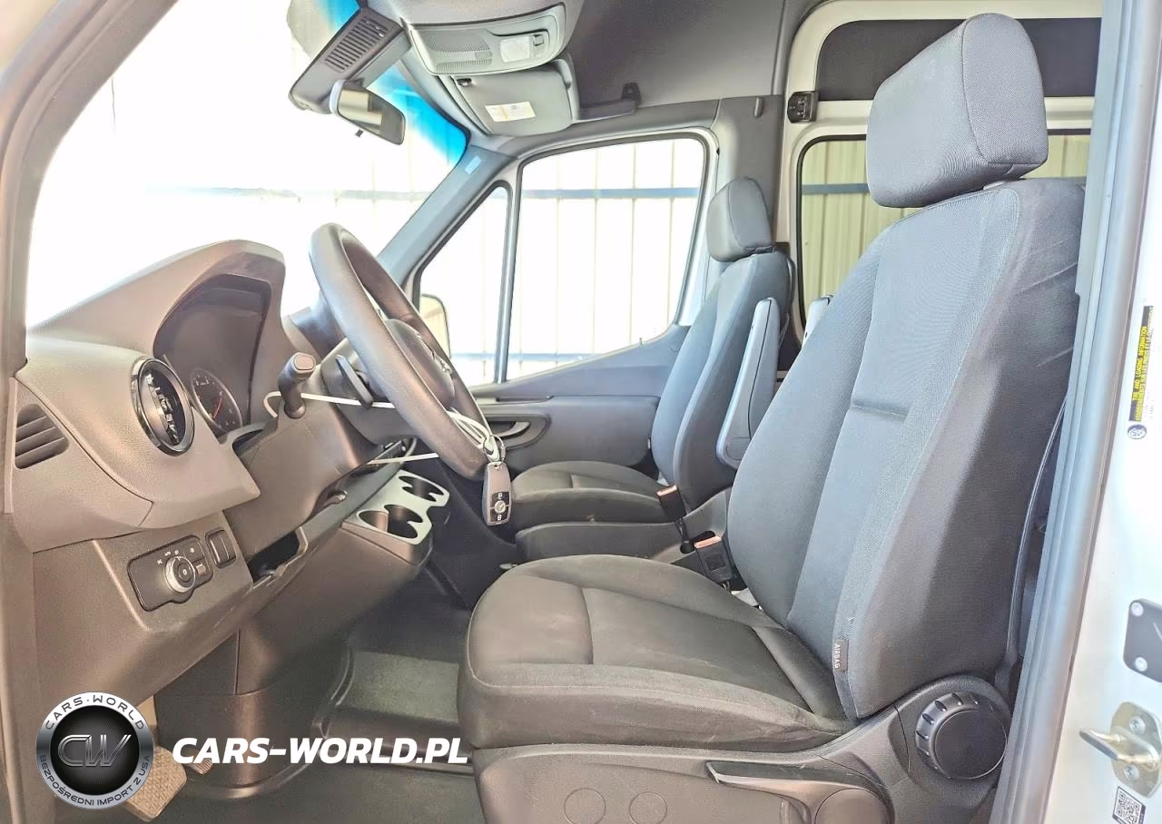 2024 Mercedes-Benz Sprinter 2500 VIN:W1Z4KFHY4RP737240 - 7