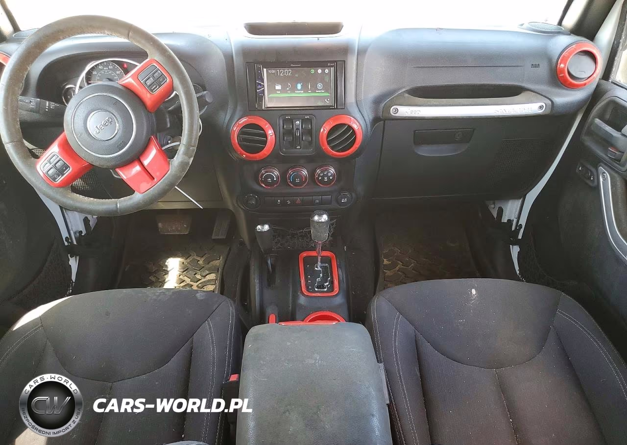 2016 Jeep Wrangler Unlimited Sahara VIN:1C4BJWEG0GL103765 - 8