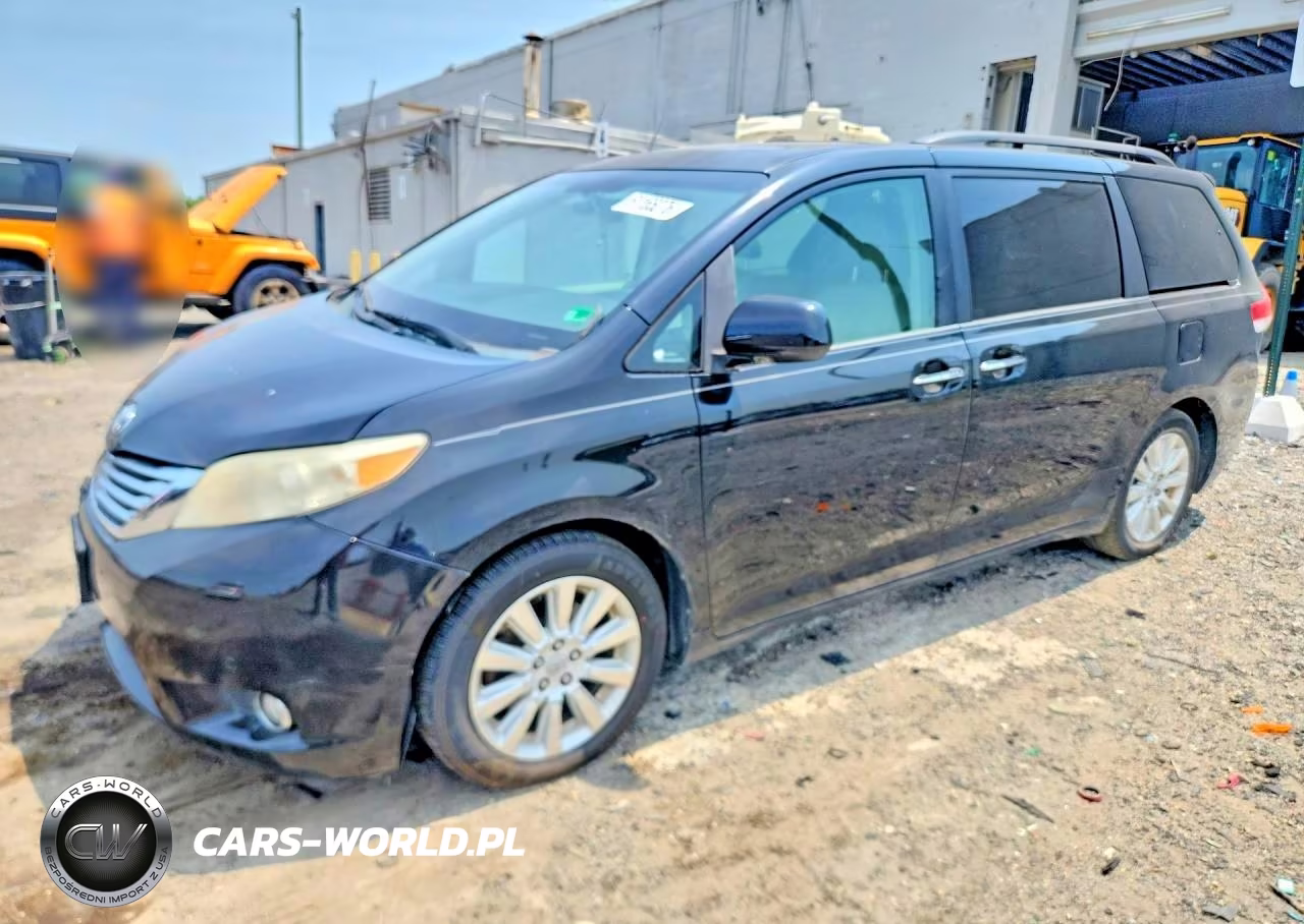 2012 Toyota Sienna Limited 7-Passenger