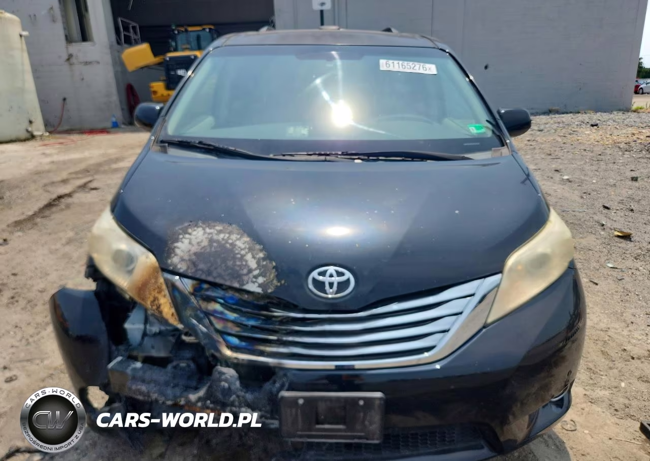 2012 Toyota Sienna Limited 7-Passenger VIN:5TDYK3DC6CS231800 - 5