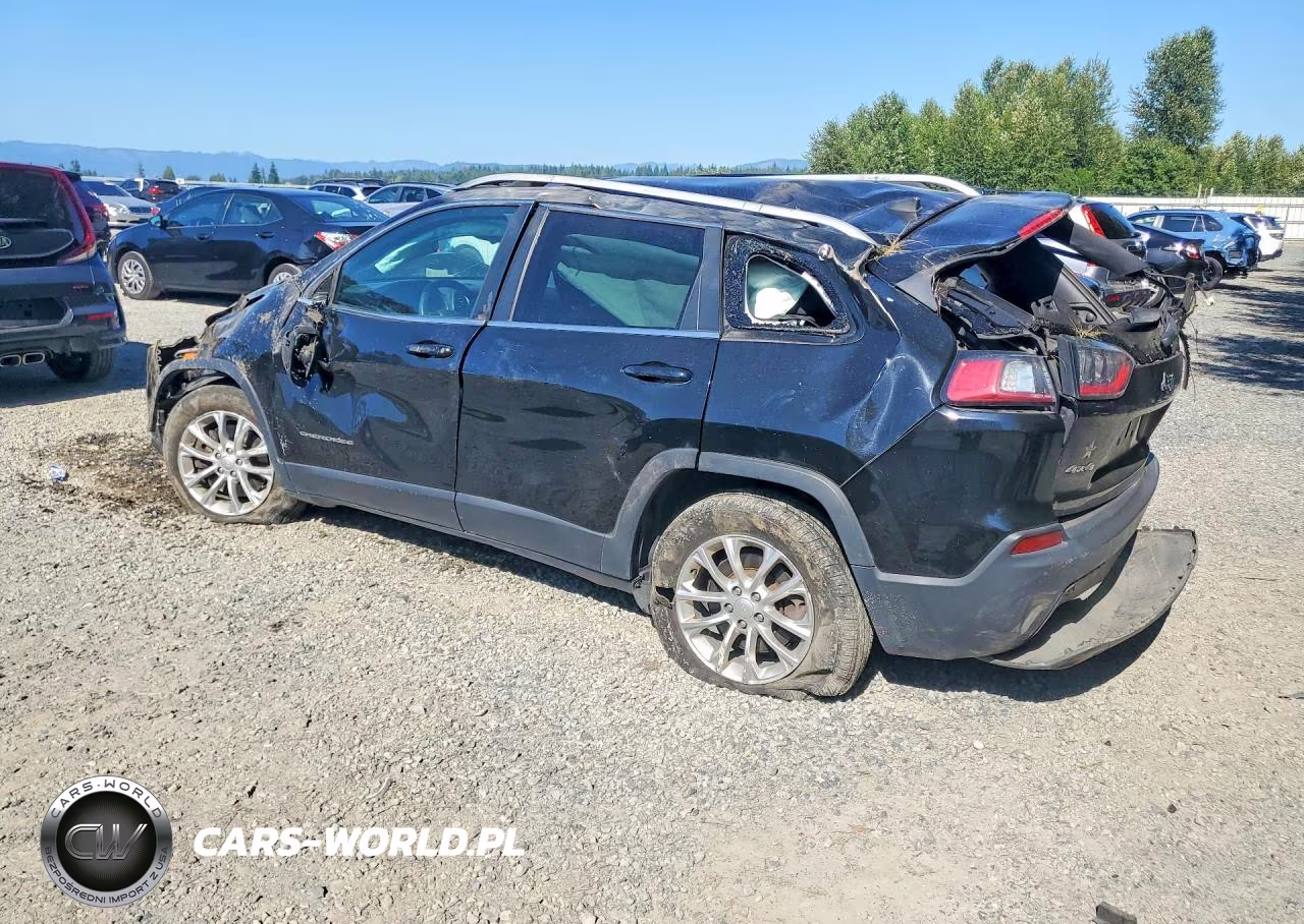 2019 Jeep Cherokee Latitude VIN:1C4PJMCB0KD139671 - 2