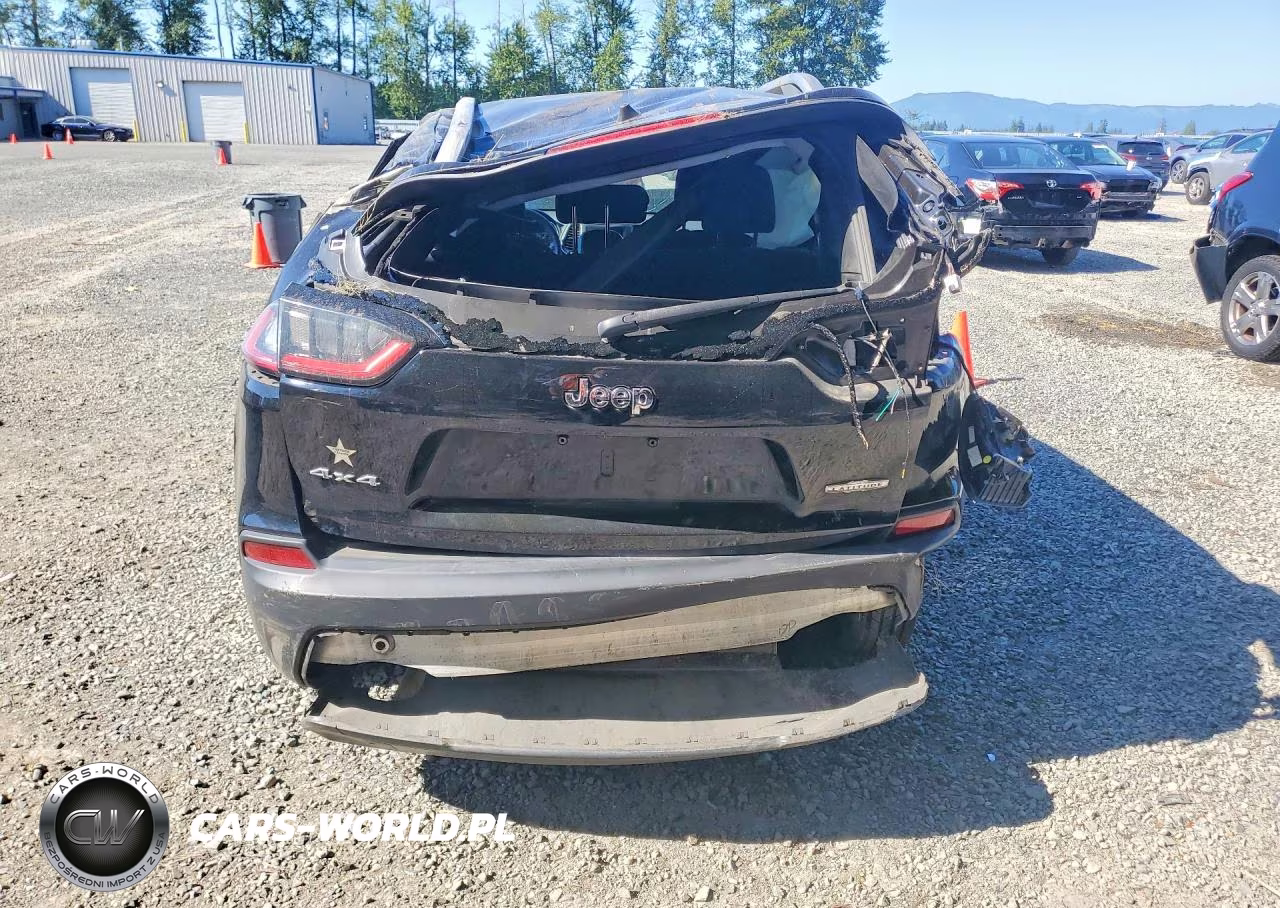 2019 Jeep Cherokee Latitude VIN:1C4PJMCB0KD139671 - 6
