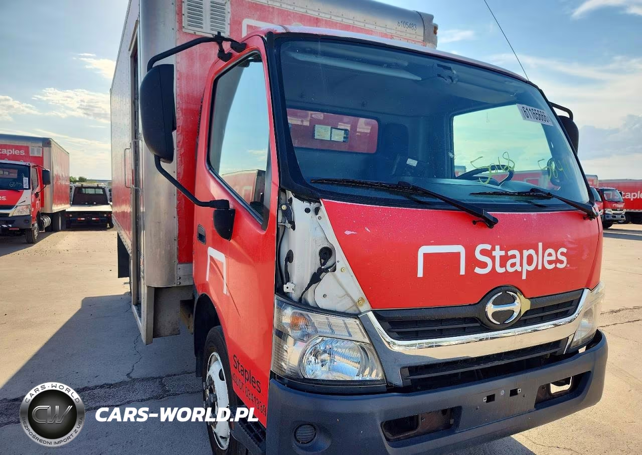 2017 Hino 195 Box Truck VIN:JHHSDM2H8HK005841 - 11