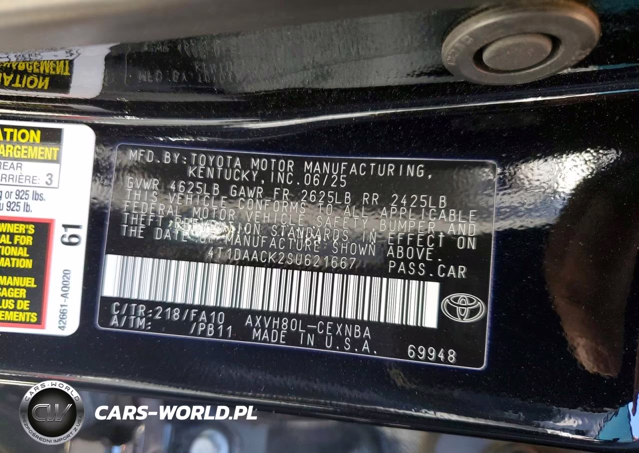 2025 Toyota Camry Le VIN:4T1DAACK2SU621667 - 12
