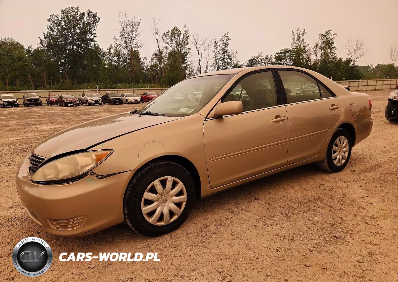 2005 Toyota Camry Le